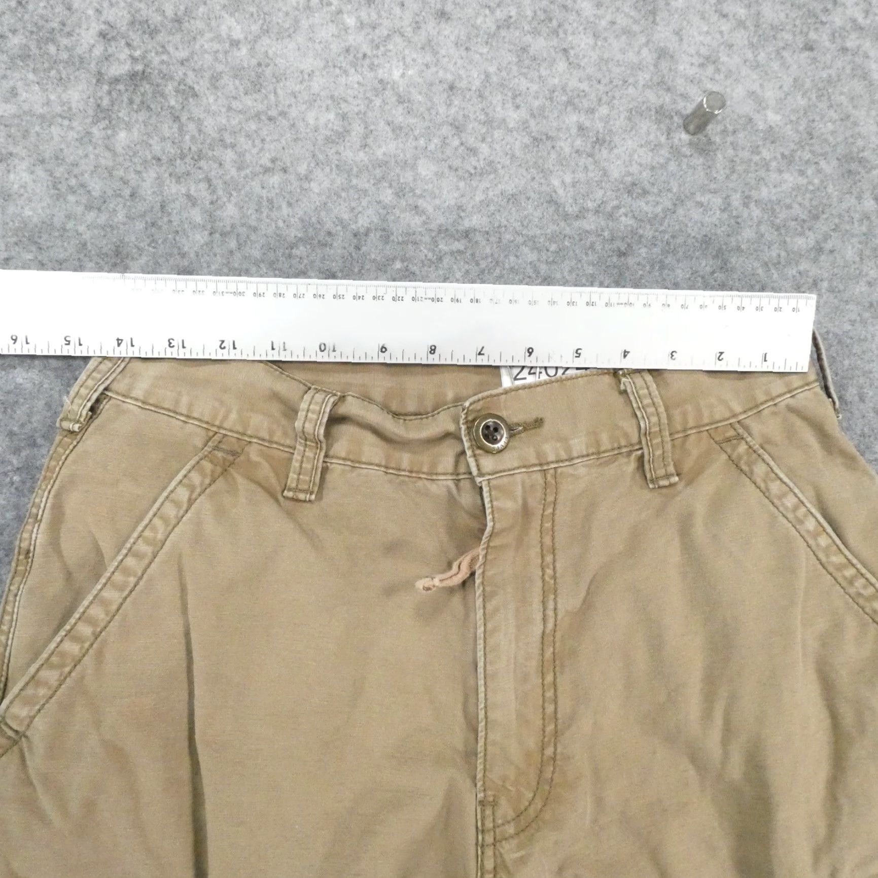Levi's Levi's Cargo Shorts Mens 29 Flat Front Brown Inseam 11" Casual Size US 29 - 7 Thumbnail