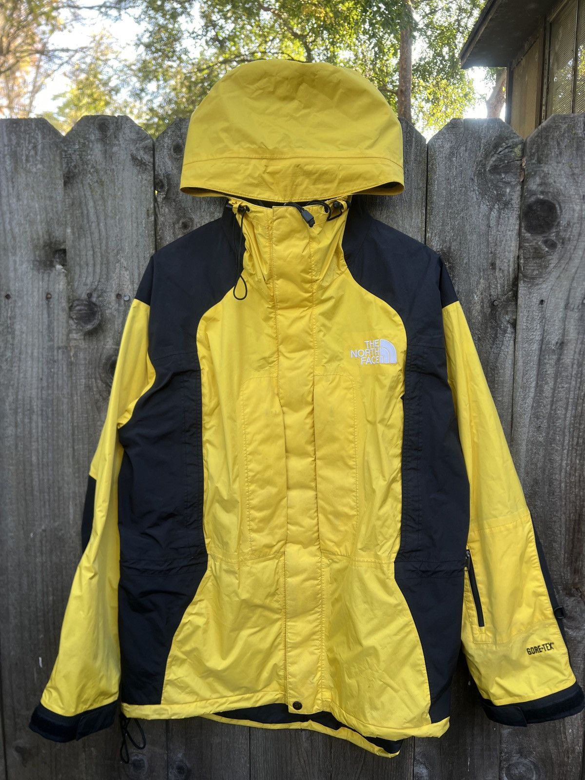 The North Face The North Face Gore-Tex Vintage Yellow Shell Size US L / EU 52-54 / 3 - 1 Thumbnail