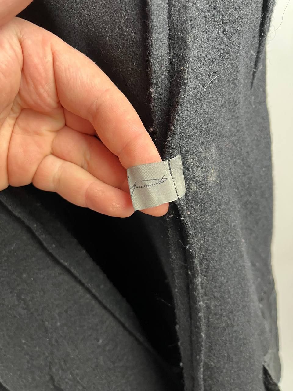 Yohji Yamamoto Worn Condition Archival Yohji Yamamoto Distressed Wool Coat Size US XS / EU 42 / 0 - 22 Thumbnail