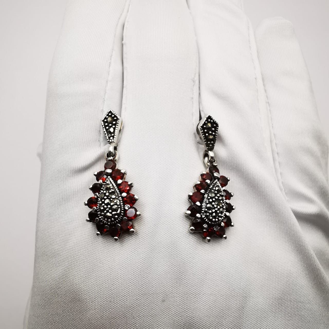 Vintage Vintage Earrings 925 Sterling Silver, Garnet, Marcasite Size ONE SIZE - 8 Thumbnail
