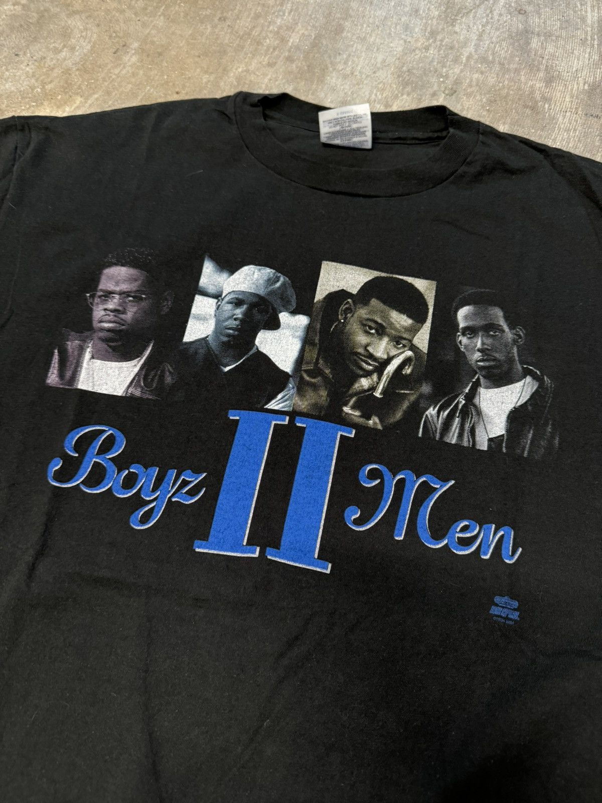 Band Tees Vintage 90s 1994 Boyz II Men World Tour Promo T-Shirt Size US XL / EU 56 / 4 - 3 Thumbnail