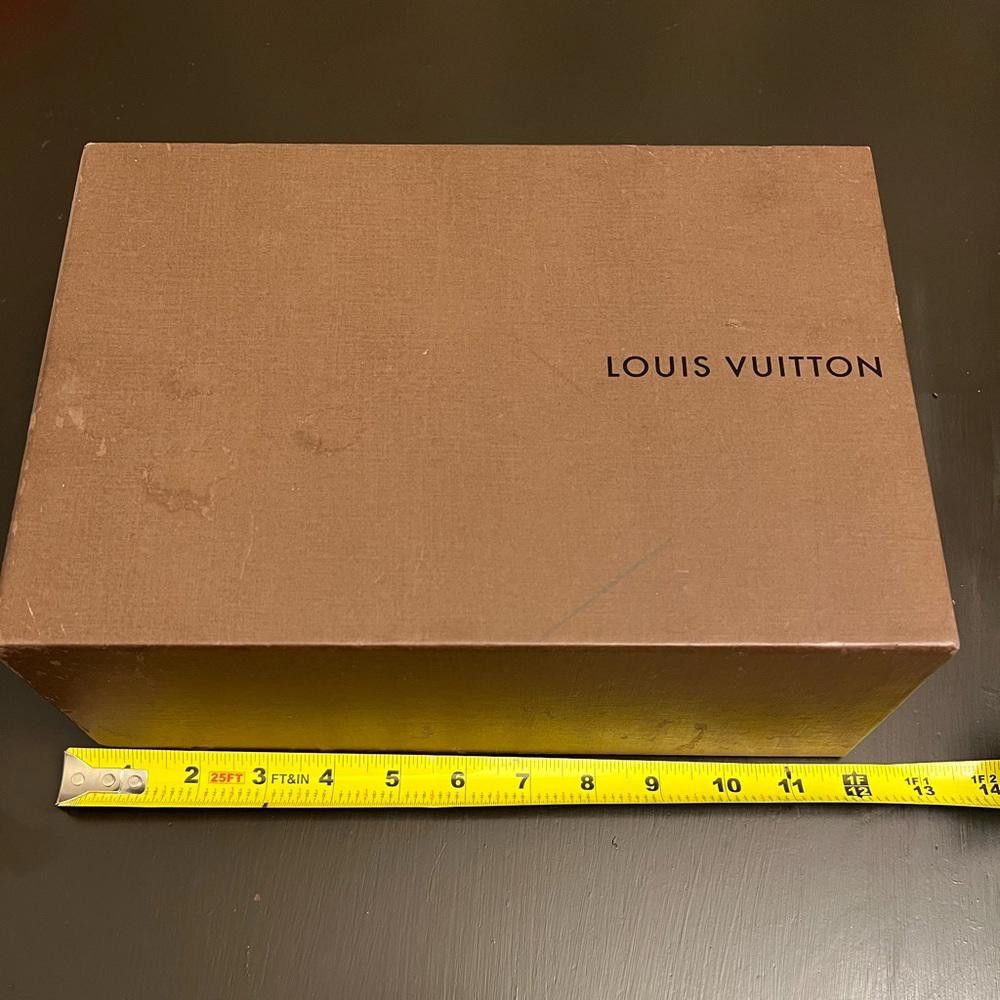 Louis Vuitton Authentic LOUIS VUITTON LV Brown Gift Box Empty Size ONE SIZE - 7 Thumbnail