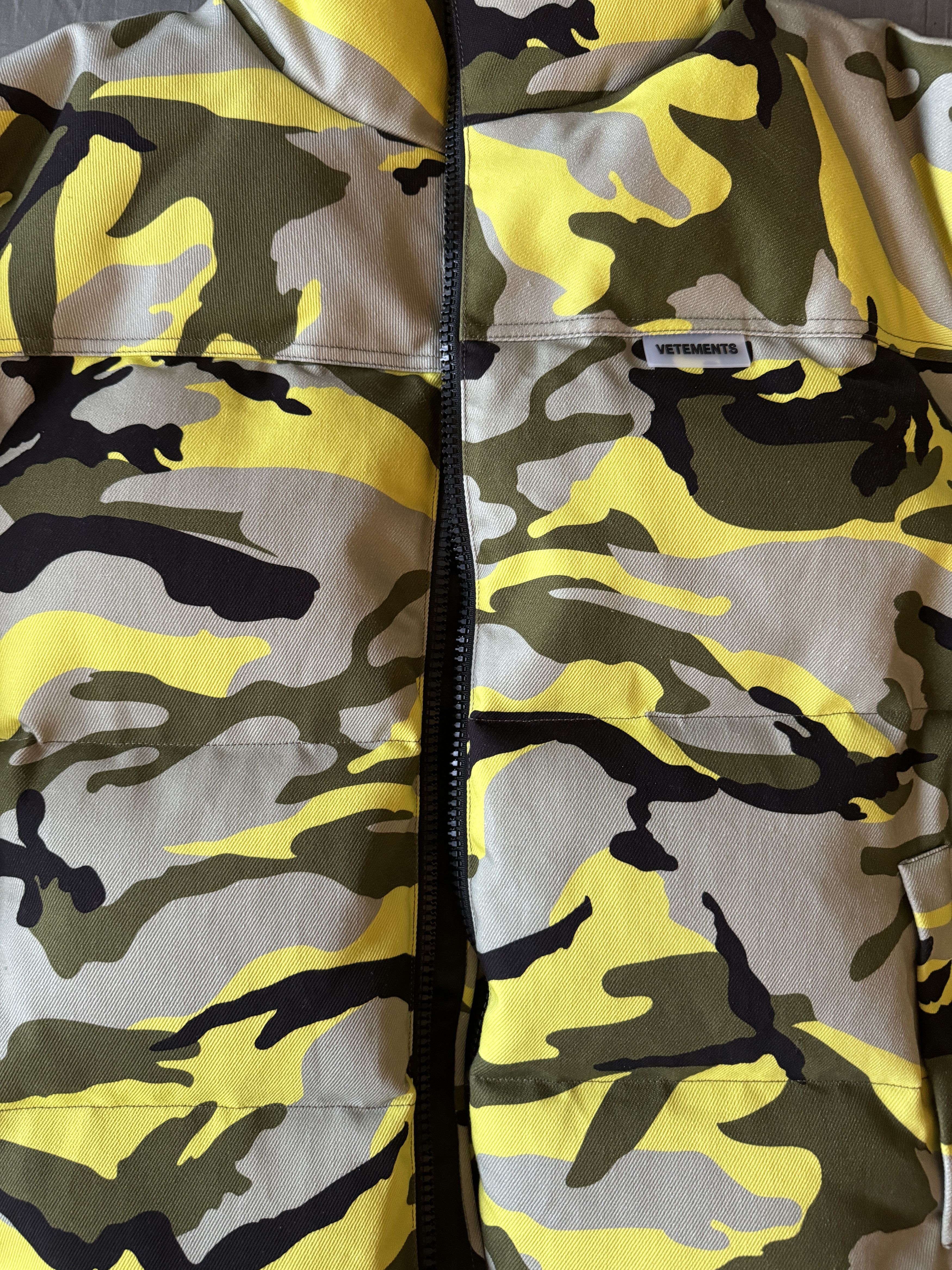 Vetements *RARE* Vetements camouflage puffer jacket Size US S / EU 44-46 / 1 - 4 Thumbnail