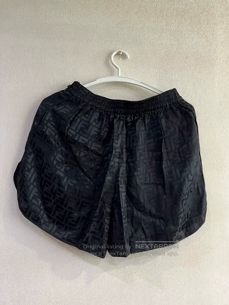 Fendi Fendi Black Printed Shorts with Dark Patterns Size 26" / US 2 / IT 38 - 2 Thumbnail
