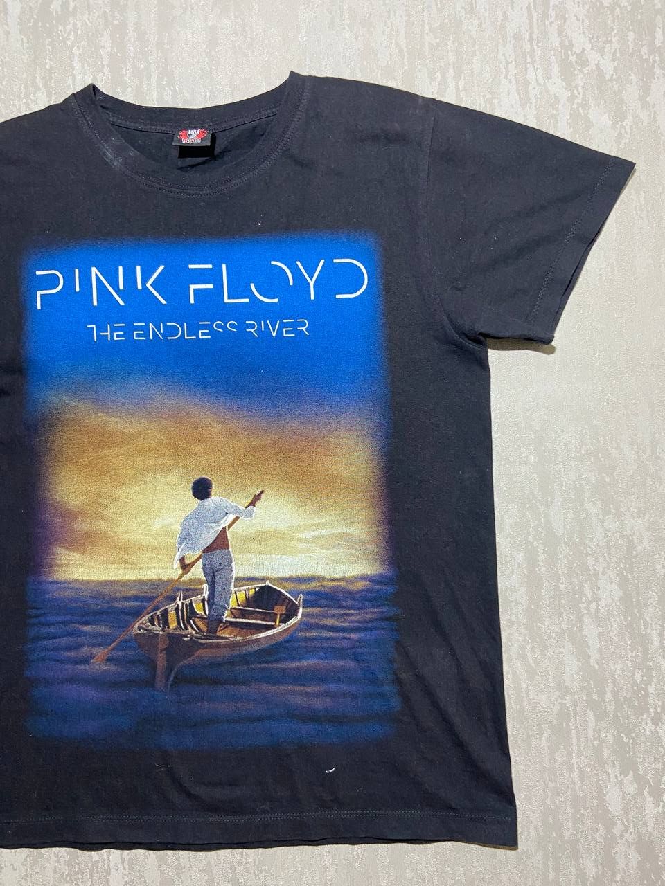 Band Tees × Pink Floyd × Vintage vintage merch Pink floyd “the endless river” band tee Shirt Size US M / EU 48-50 / 2 - 3 Thumbnail