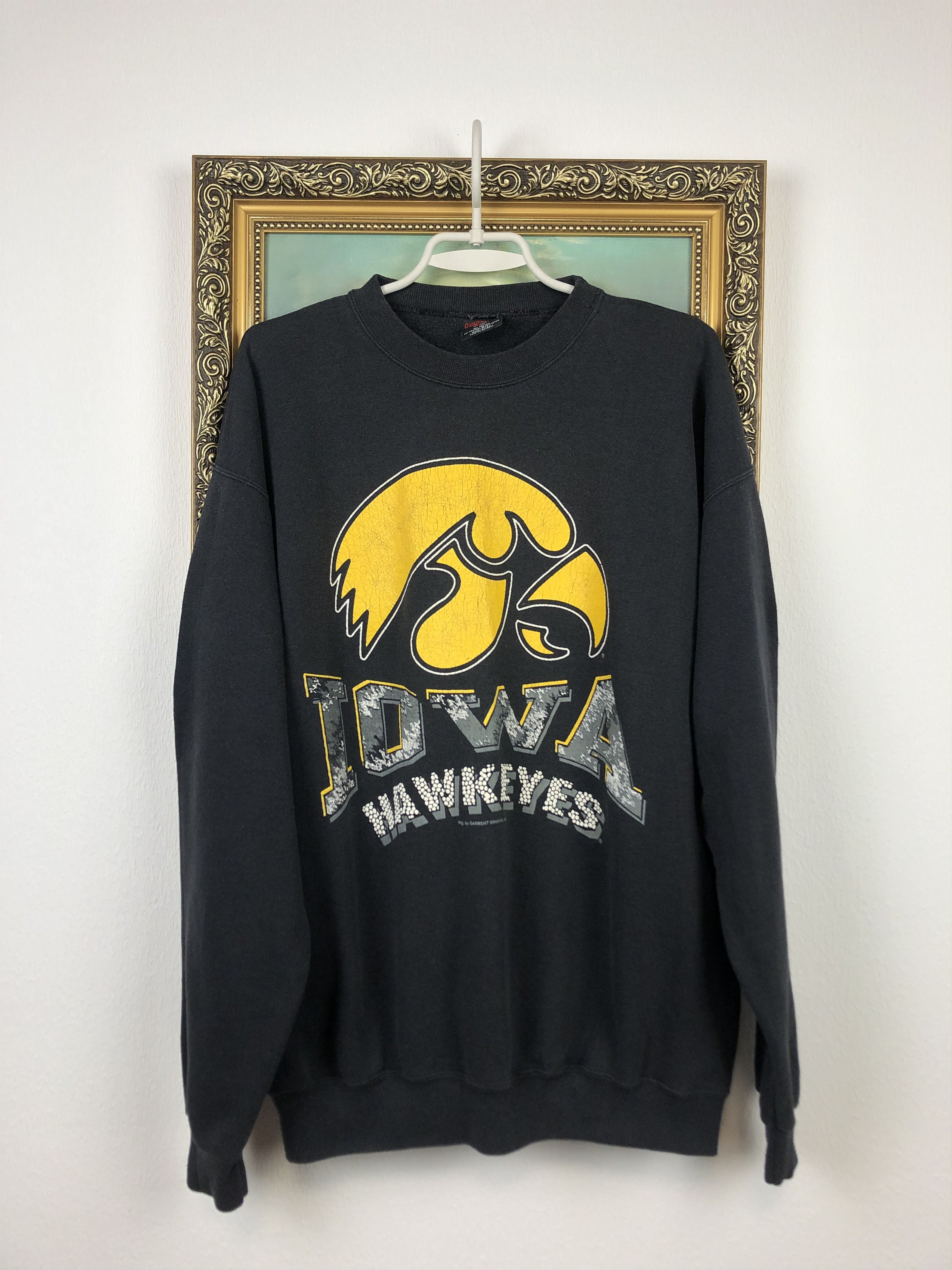 Vintage Vintage University of Iowa Hawkeyes Sweatshirt NCAA Rare Size US XL / EU 56 / 4 - 1 Thumbnail