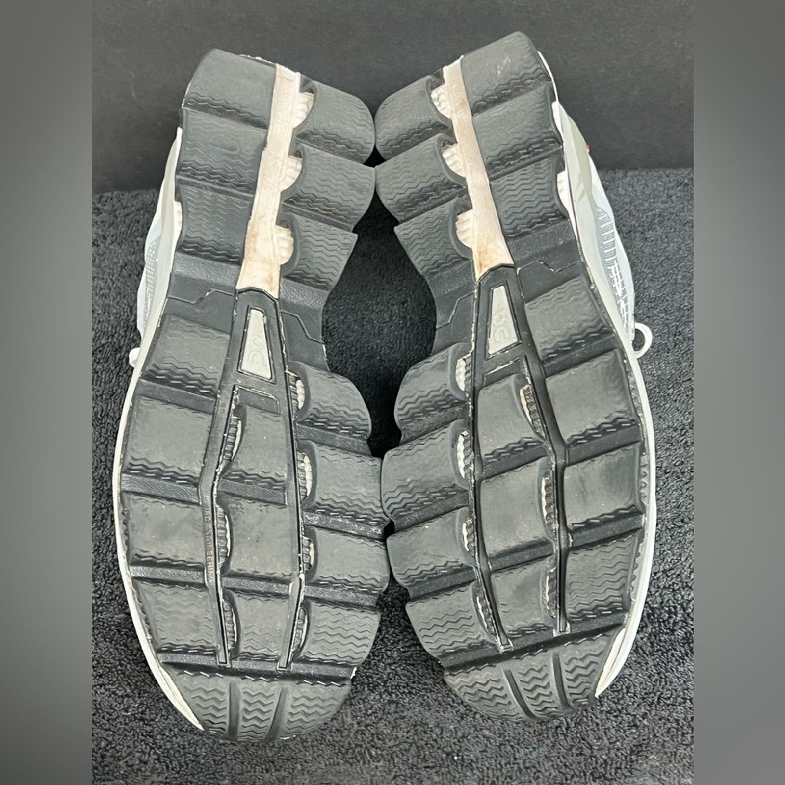 On On Coud Cloudsurfer Shoes Womens Size 8.5 Silver Sneakers Size US 8.5 / IT 38.5 - 7 Thumbnail