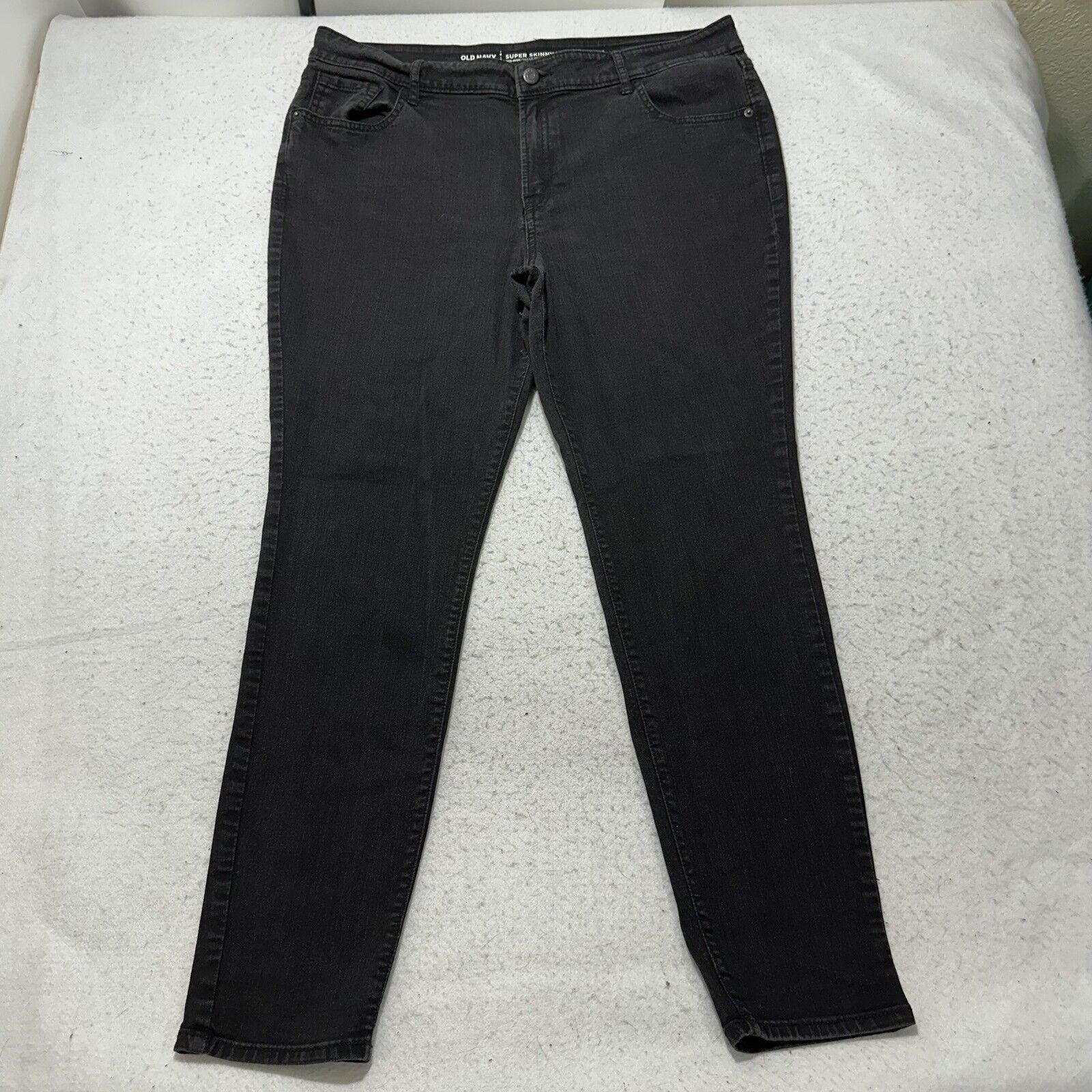 Old Navy Old Navy 16 Regular Super Skinny Mid Rise Black Jeans Size 38" / US 16 / IT 52 - 1 Thumbnail