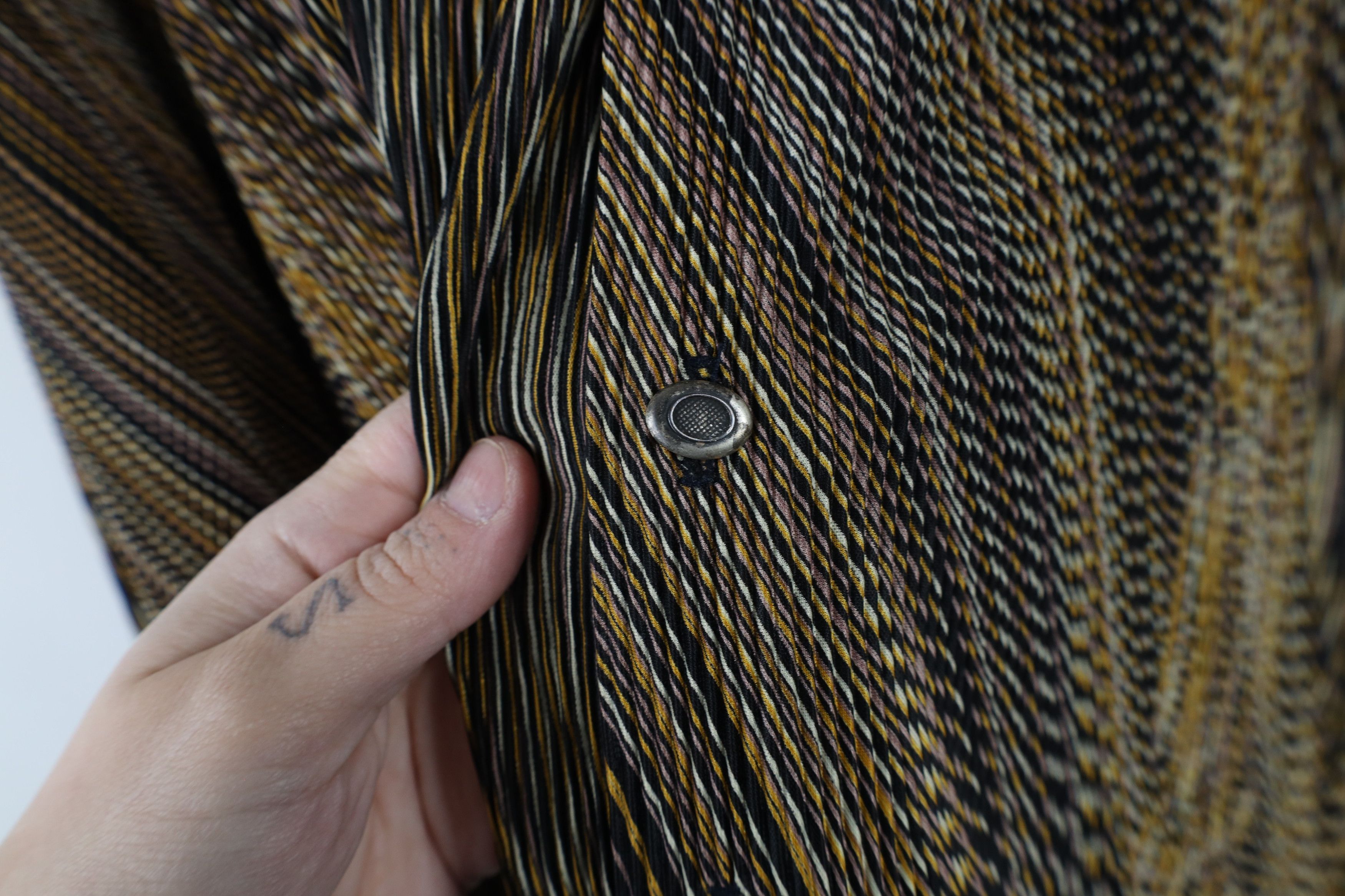 Vintage Vintage 90s Coogi Style Ribbed Baggy Fit Knit Button Shirt Size US XXL / EU 58 / 5 - 4 Thumbnail