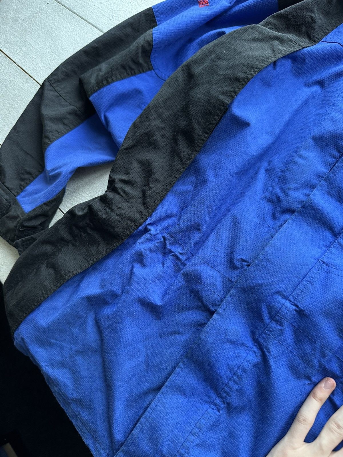 The North Face 🚨gore tex Vintage 90s/Y2K Blue The North Face Jacket Size US L / EU 52-54 / 3 - 5 Thumbnail