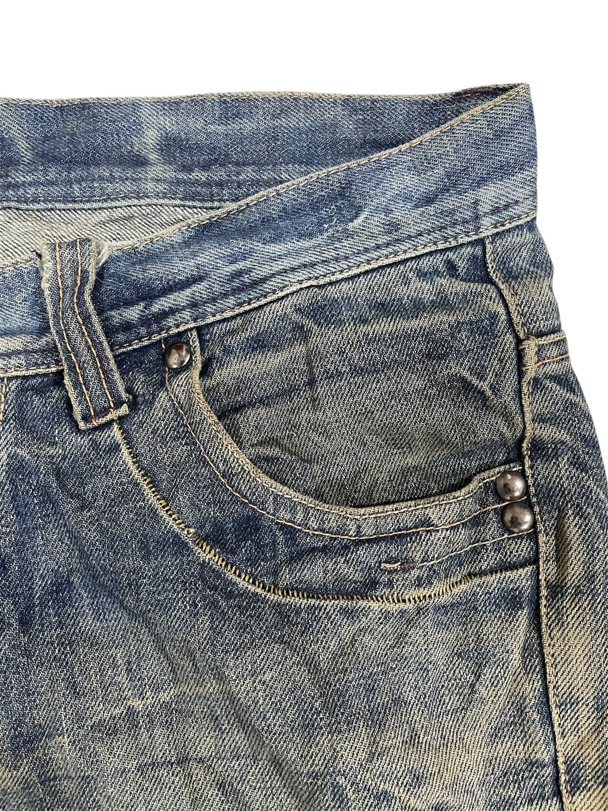 Japanese Brand × Vintage Vintage Japanese Brand Mudwash Distressed Ripped Denim Size US 34 / EU 50 - 4 Thumbnail