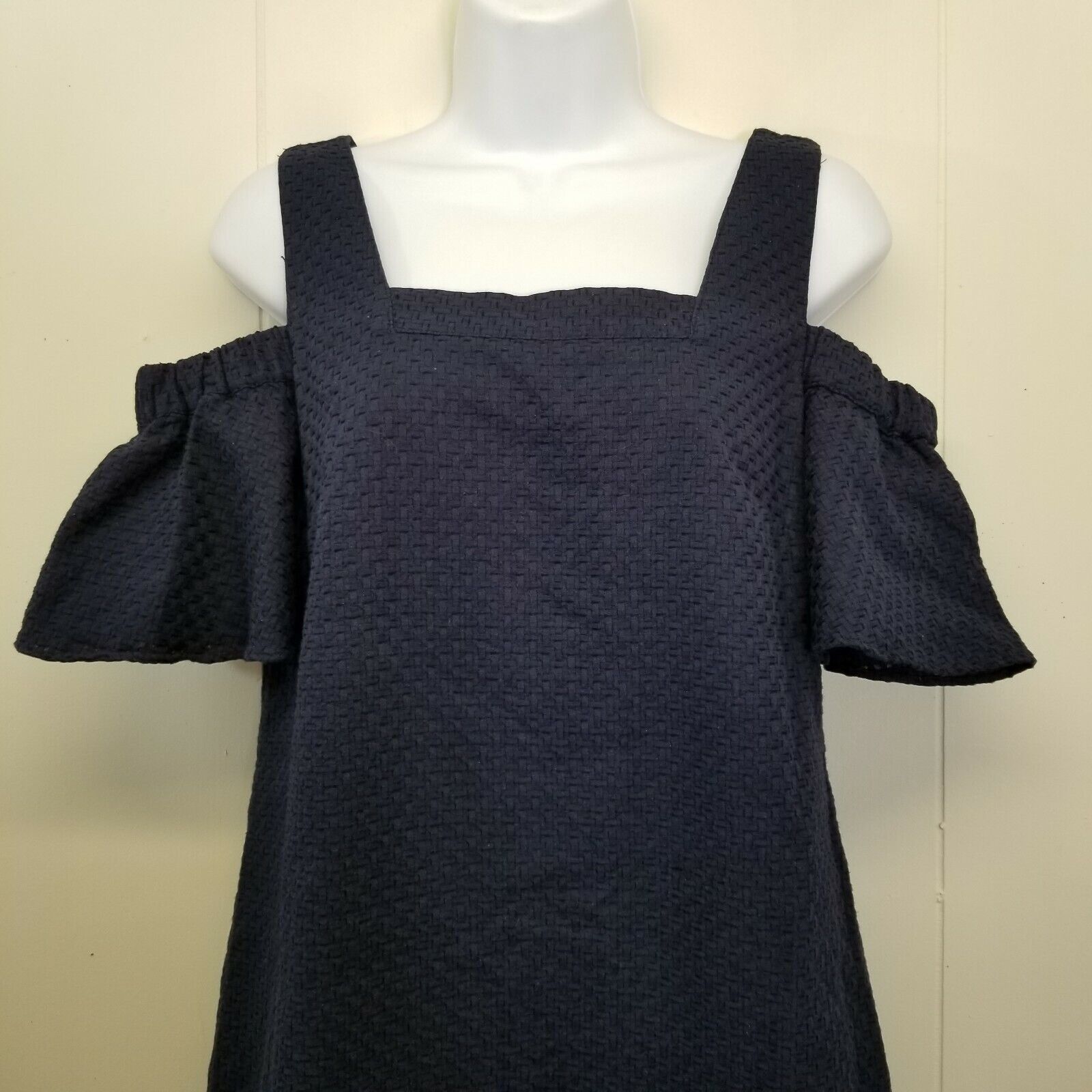 J.Crew J Crew XS Dress Navy Blue Basket Weave Textured Cold Shoulde Size XS / US 0-2 / IT 36-38 - 3 Thumbnail