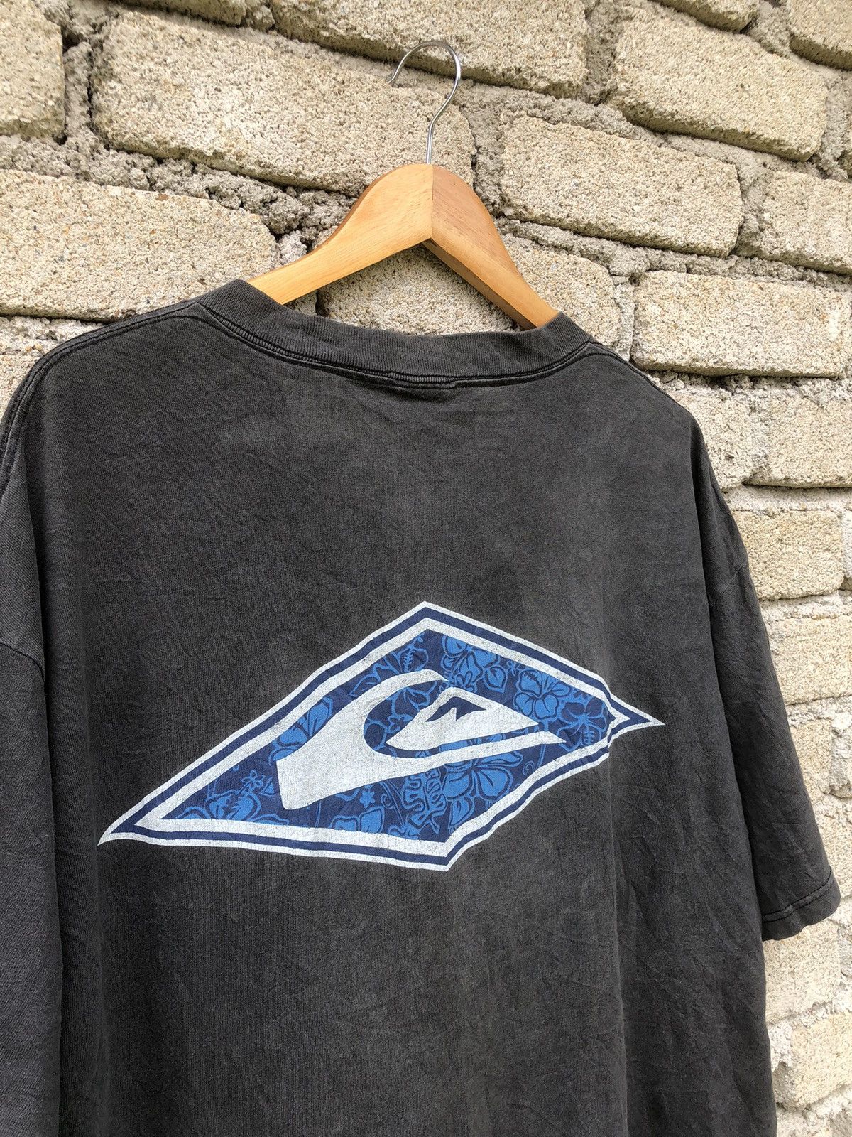 Quiksilver × Vintage Vintage 90s Faded Quiksilver Big Logo Backhit Tshirt Size US XL / EU 56 / 4 - 3 Thumbnail