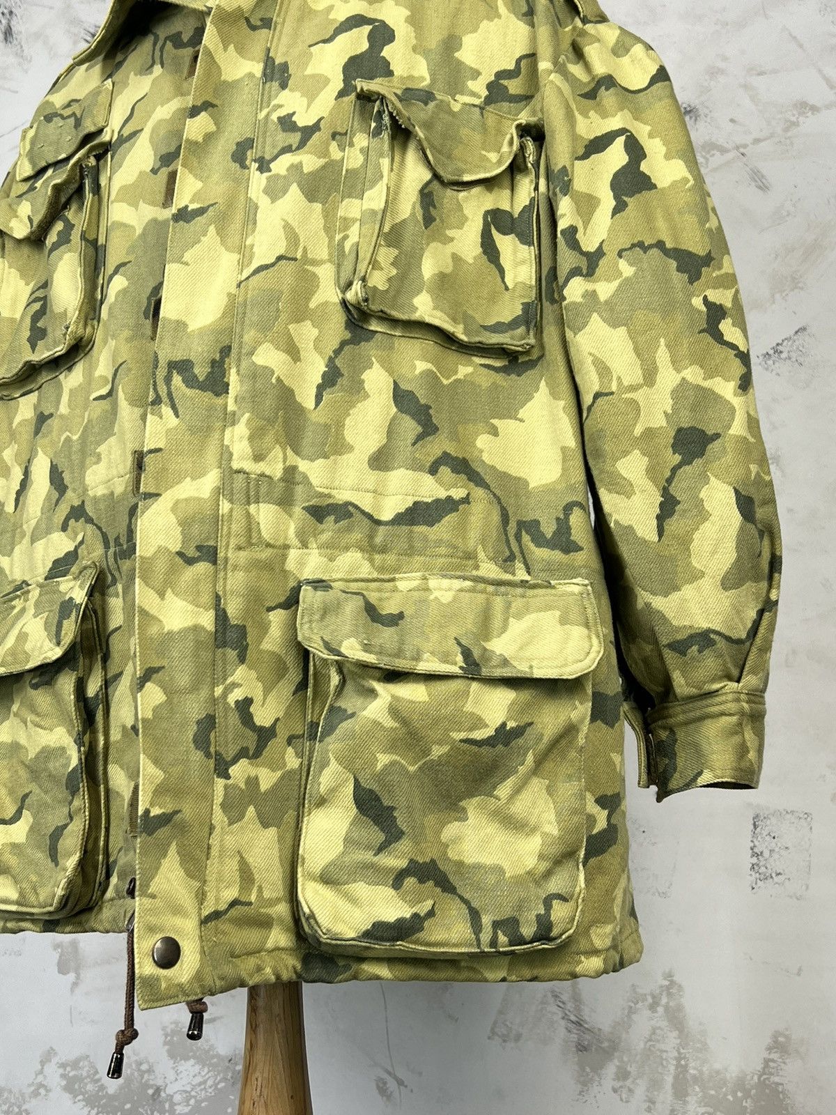 Vintage Vintage Military Camouflage Field Jacket Parka Size S - M Size US M / EU 48-50 / 2 - 4 Thumbnail