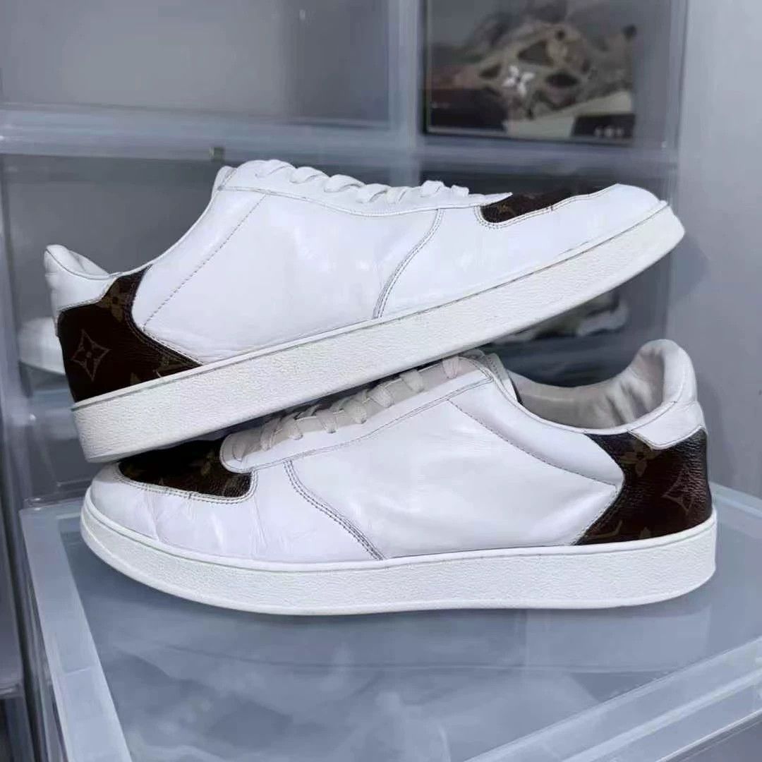 Louis Vuitton LV Rivoli Monogram Sneakers White Brown Size 42 Size US 8 / EU 41 - 1 Thumbnail