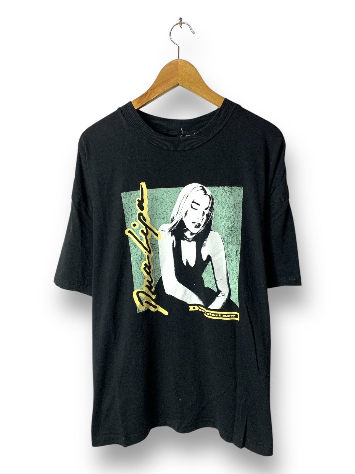 🔥 Dua Lipa H&M Solo Singer Pop Artist Tee