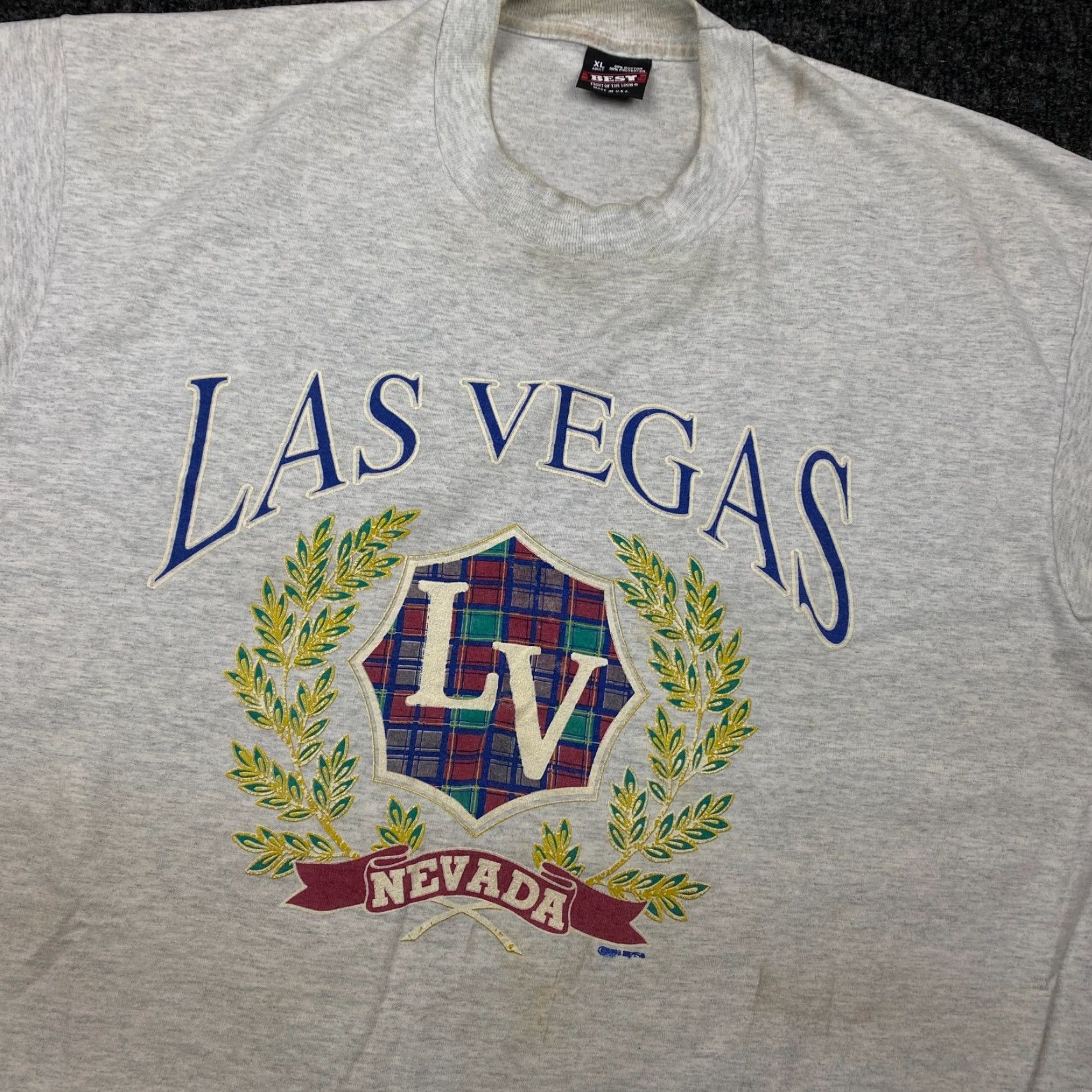 Fruit Of The Loom VINTAGE Fruit of the Loom T-Shirt Graphic Print USA Single Stitch Gray XL Crew Neck Short Sleeve Unisex Adults 80s 90s Laurels College Spellout Size US XL / EU 56 / 4 - 2 Thumbnail