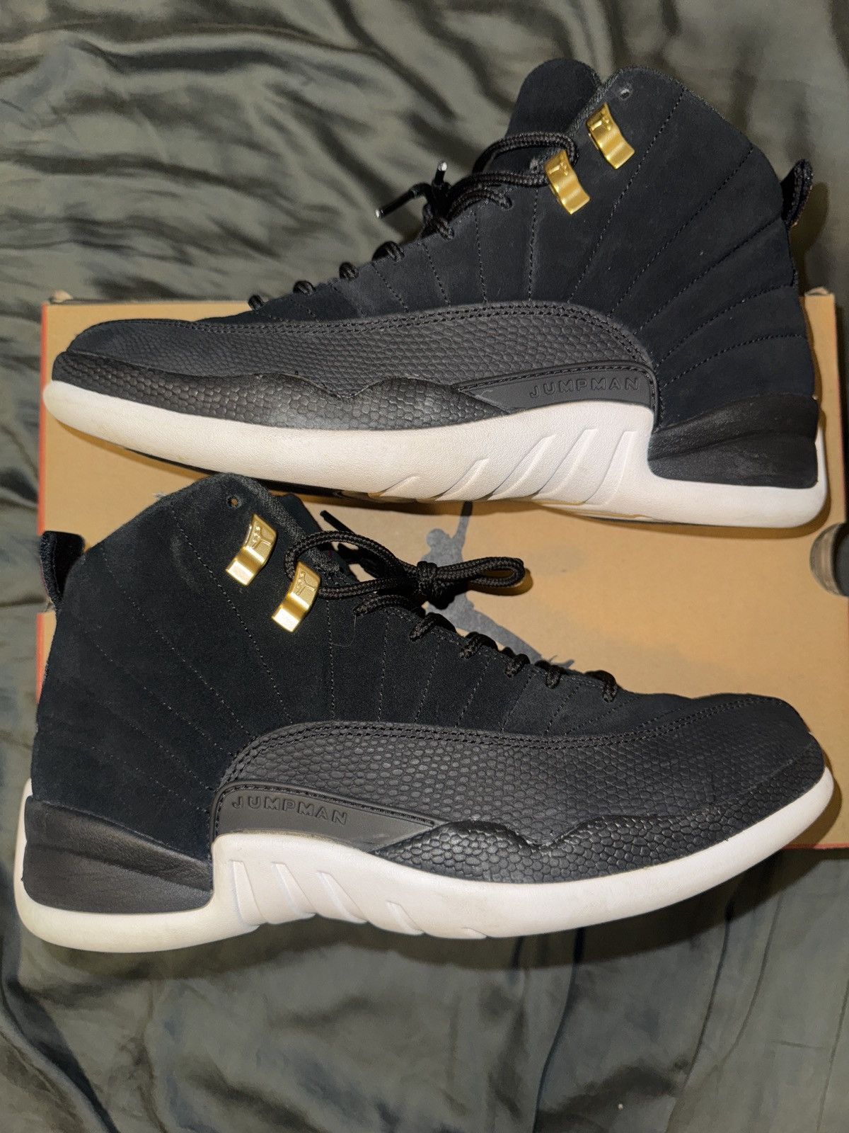 Jordan Brand Jordan 12 Reverse Taxi Size US 8.5 / EU 41-42 - 2 Thumbnail