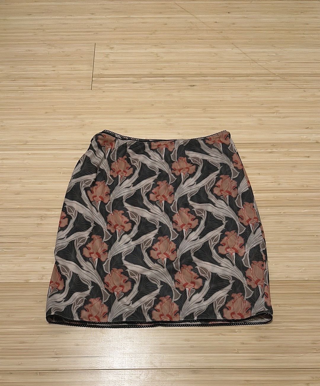 Miaou NWOT Moni Floral-print Miniskirt Size 27" / US 4 / IT 40 - 3 Thumbnail