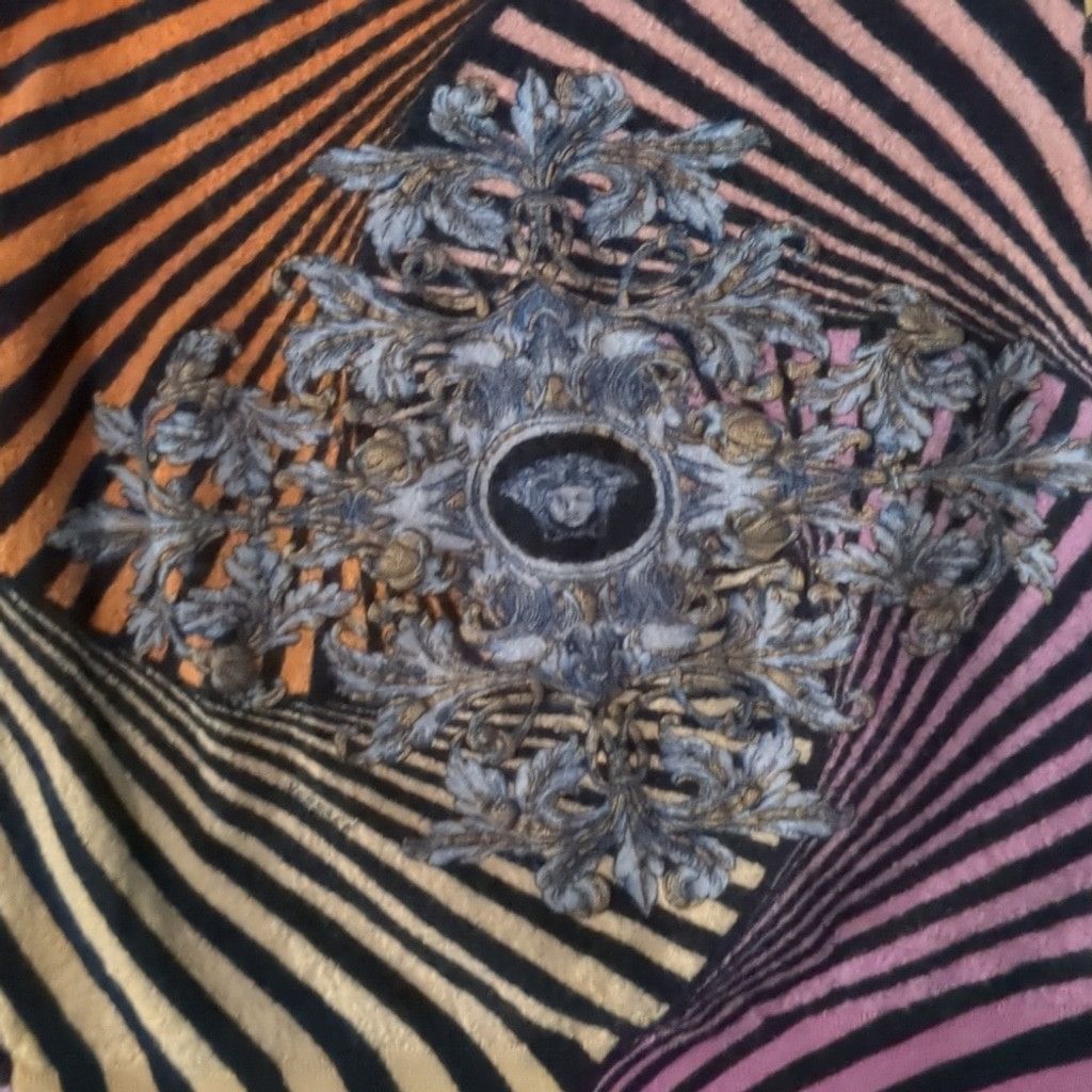 Versace Versace vintage wool silk blend sweater size 50 Size XL / US 12-14 / IT 48-50 - 2 Thumbnail