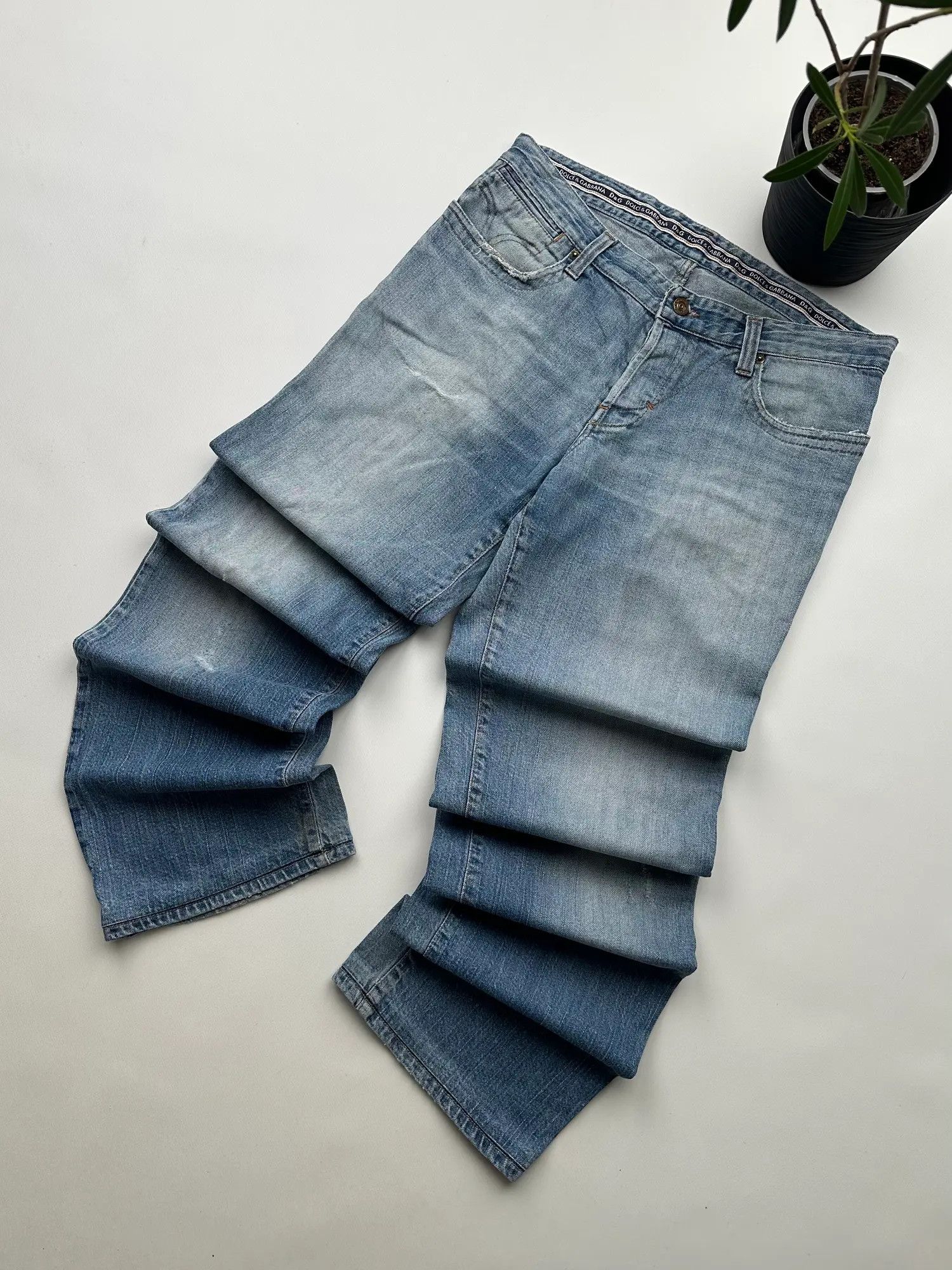 image of Dolce Gabbana x Vintage Dolce&gabbana Vintage Wide Distressed Jeans in Blue, Men's (Size 32)