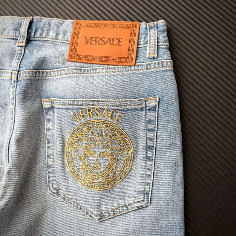 Versace Versace Embroidered jeans Size US 32 / EU 48 - 3 Thumbnail