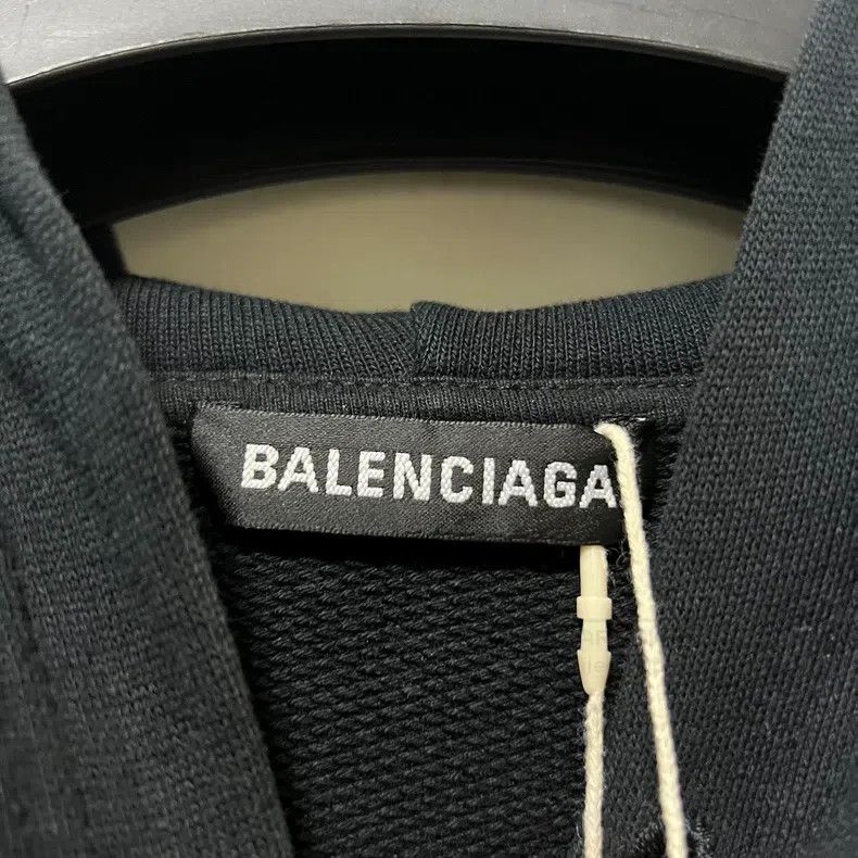 Balenciaga Balenciaga Yellow Buckle Letter Logo Hoodie Size US XXS / EU 40 - 3 Thumbnail