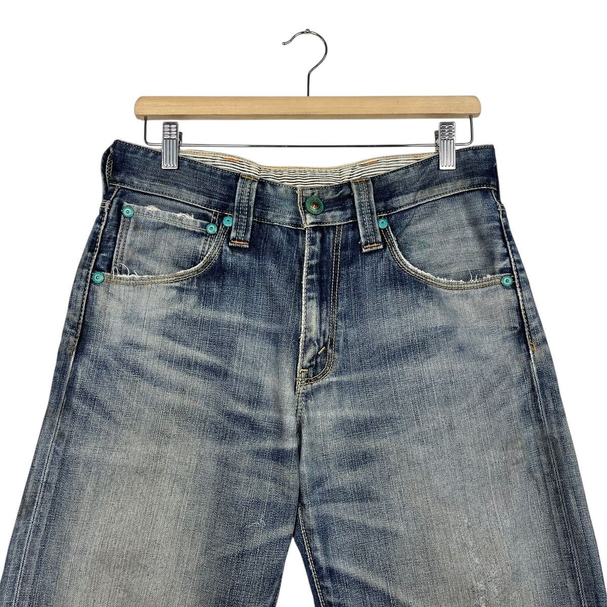Levi's Vintage Levis Buckle Belt Distressed Denim Jeans Size US 30 / EU 46 - 2 Thumbnail
