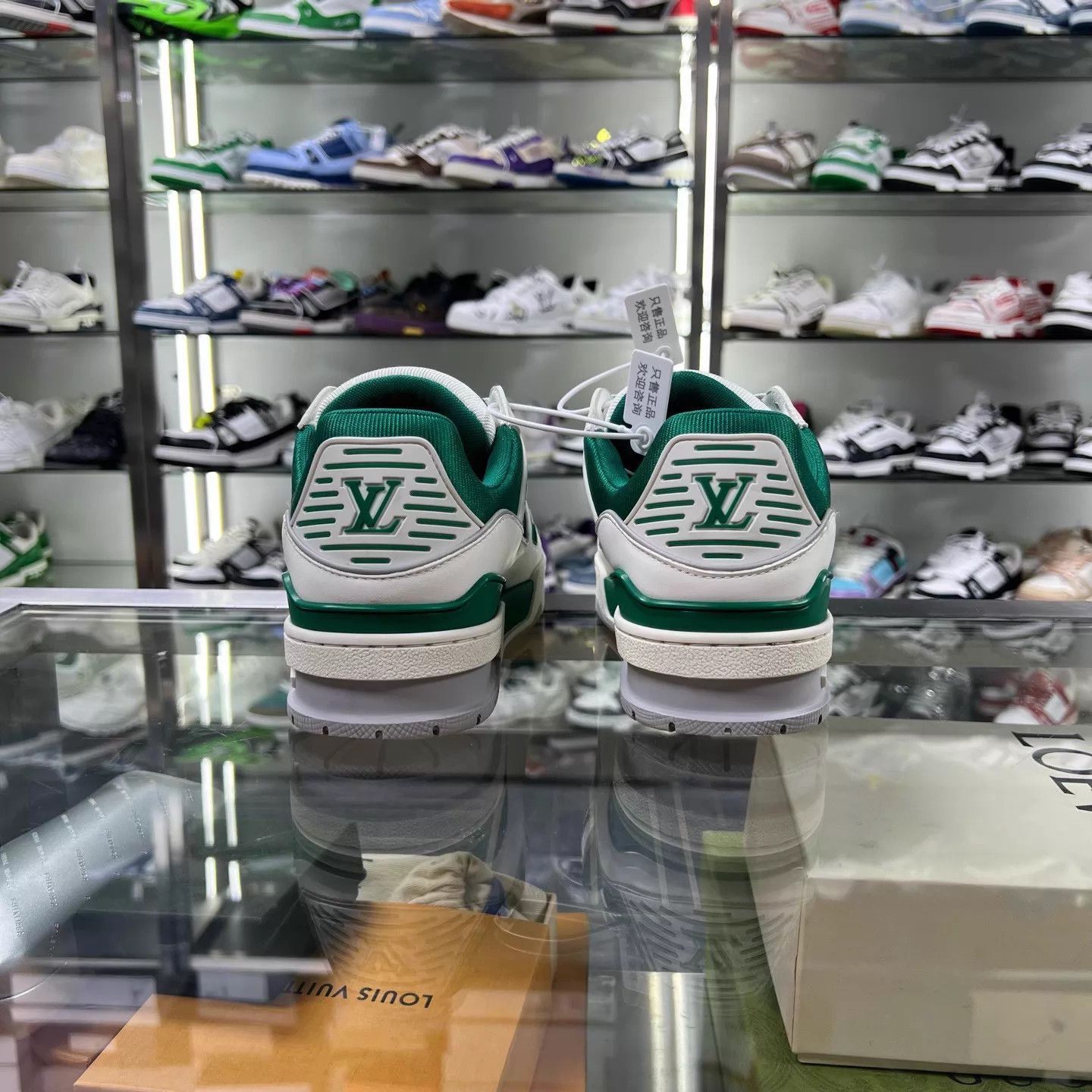 Louis Vuitton LV TRAINER White Green 38.5 YH20971 Size US 8 / IT 38 - 5 Thumbnail