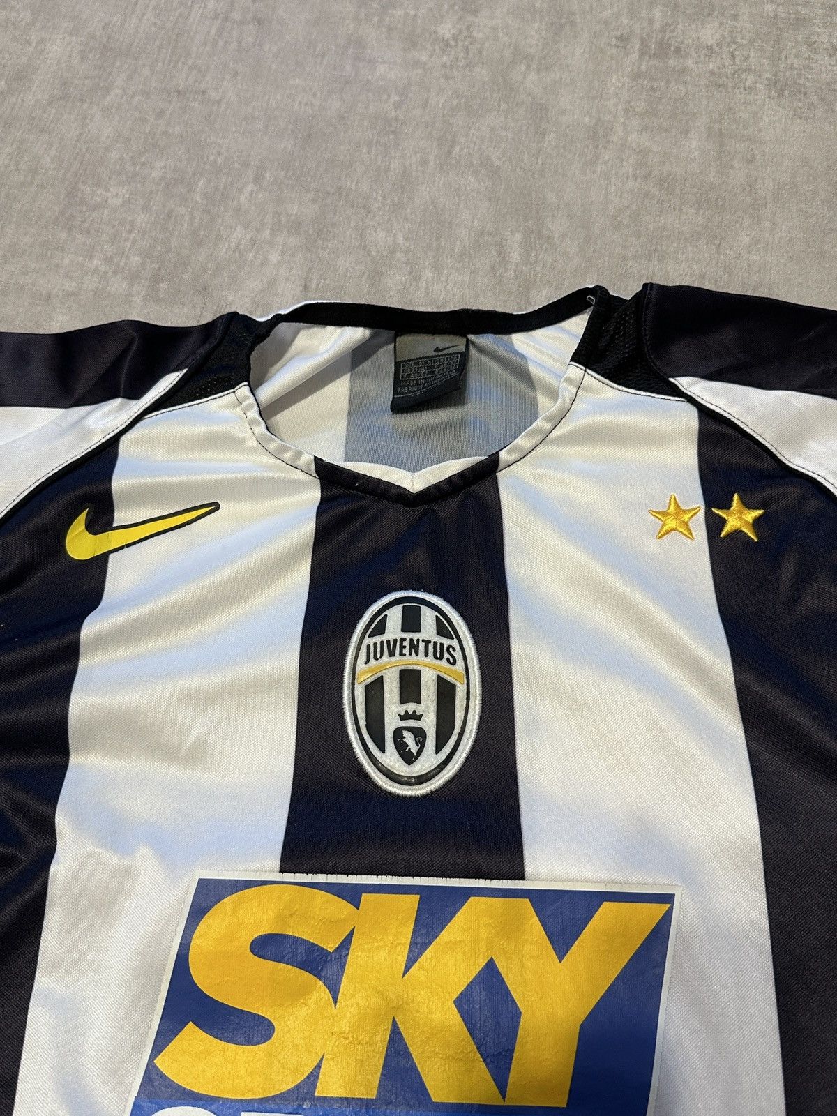 Vintage Juventus sky sport Away Shirt 90s retro jersey tee Size US M / EU 48-50 / 2 - 9 Thumbnail