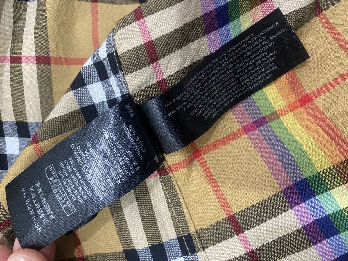 Burberry BURBERRY London England (code:B) Size US L / EU 52-54 / 3 - 11 Thumbnail