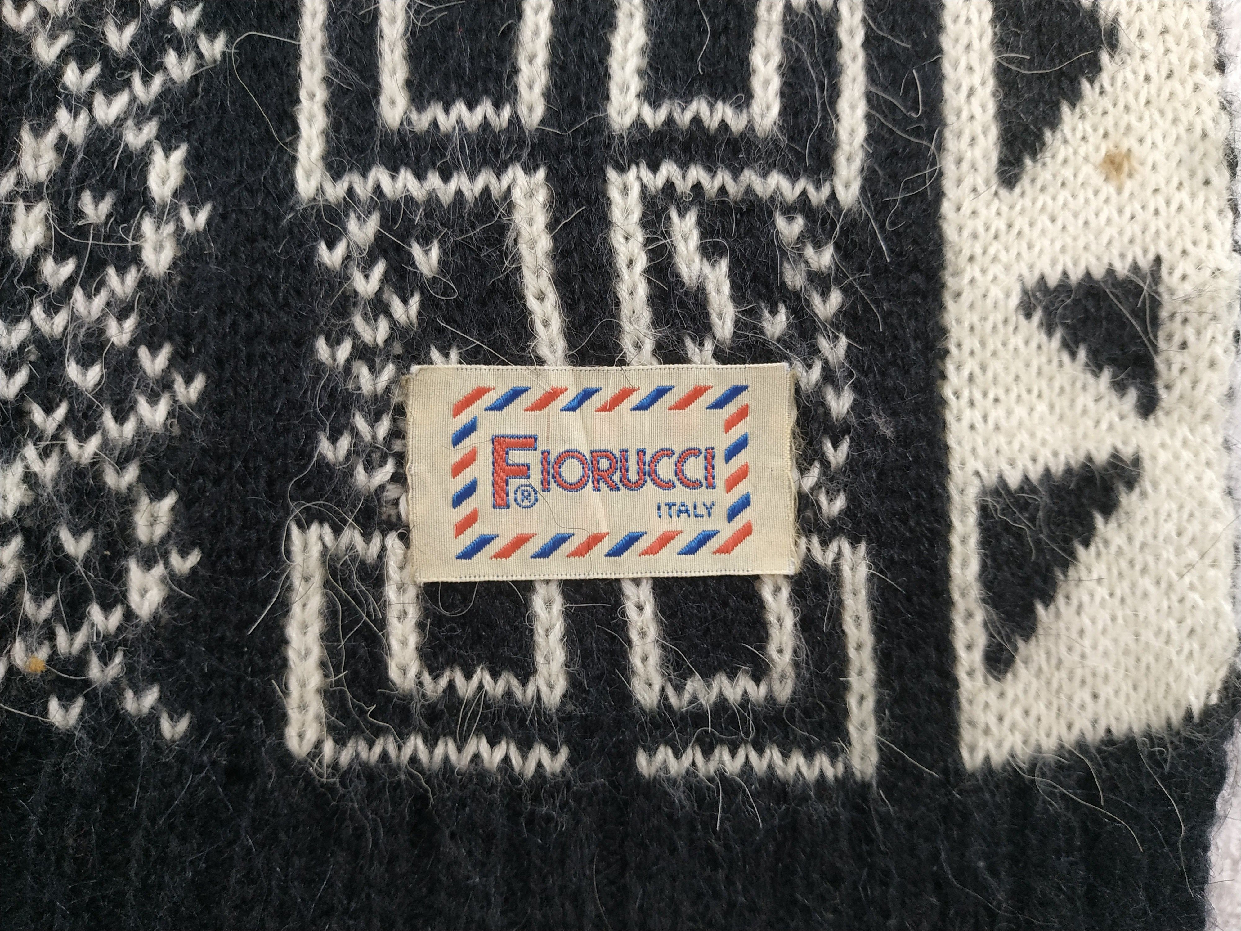 Fiorucci Fiorucci Scarf / Muffler / Neckwear - WW594 Size ONE SIZE - 2 Thumbnail