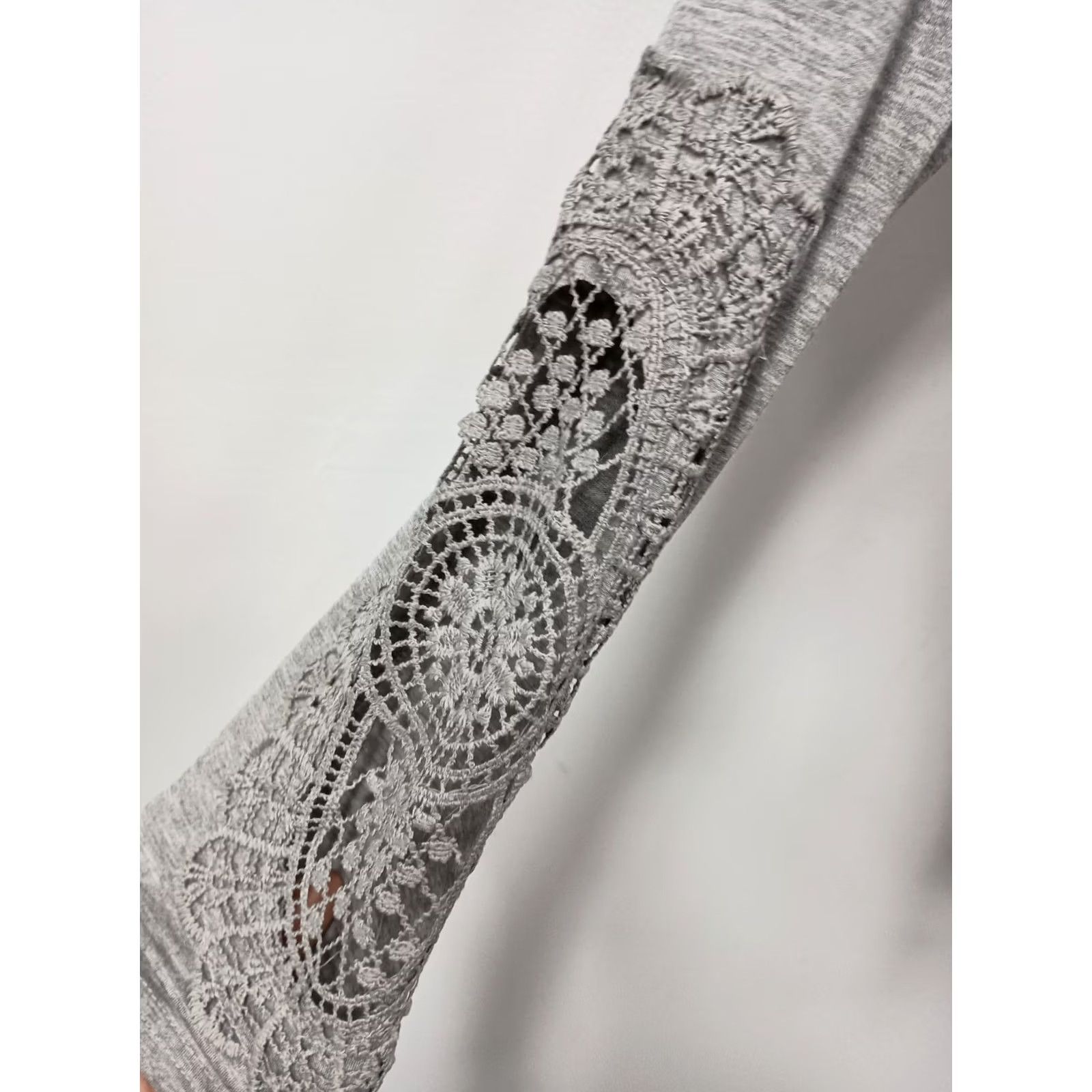 Vintage Amaryllis Womens Henley Top Large Gray Crochet Long Sleeve BOHO Casual Peasant T-Shirt Regular Womens L Gray Crochet Henley Long Sleeve Bohemian Size L / US 10 / IT 46 - 4 Thumbnail