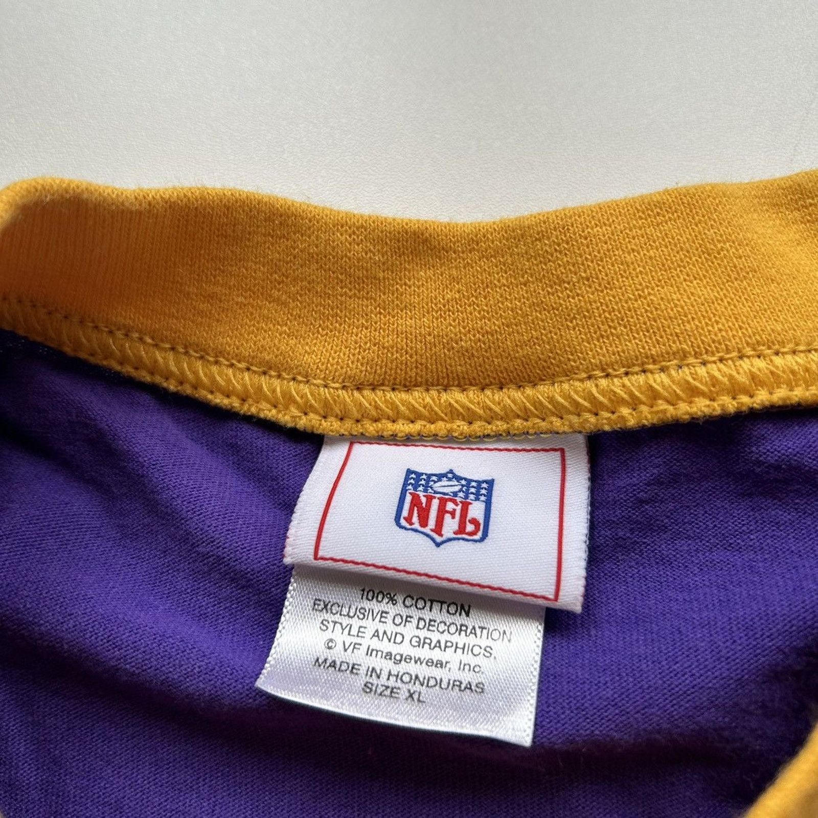 NFL Vintage Y2K Minnesota Vikings NFL Logo T Shirt XL Purple Size US XL / EU 56 / 4 - 3 Thumbnail