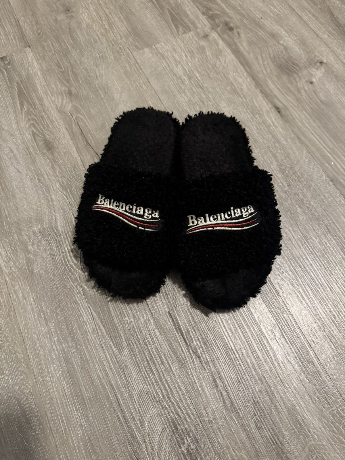 Balenciaga Balenciaga black fur slides Size US 8 / EU 41 - 1 Thumbnail