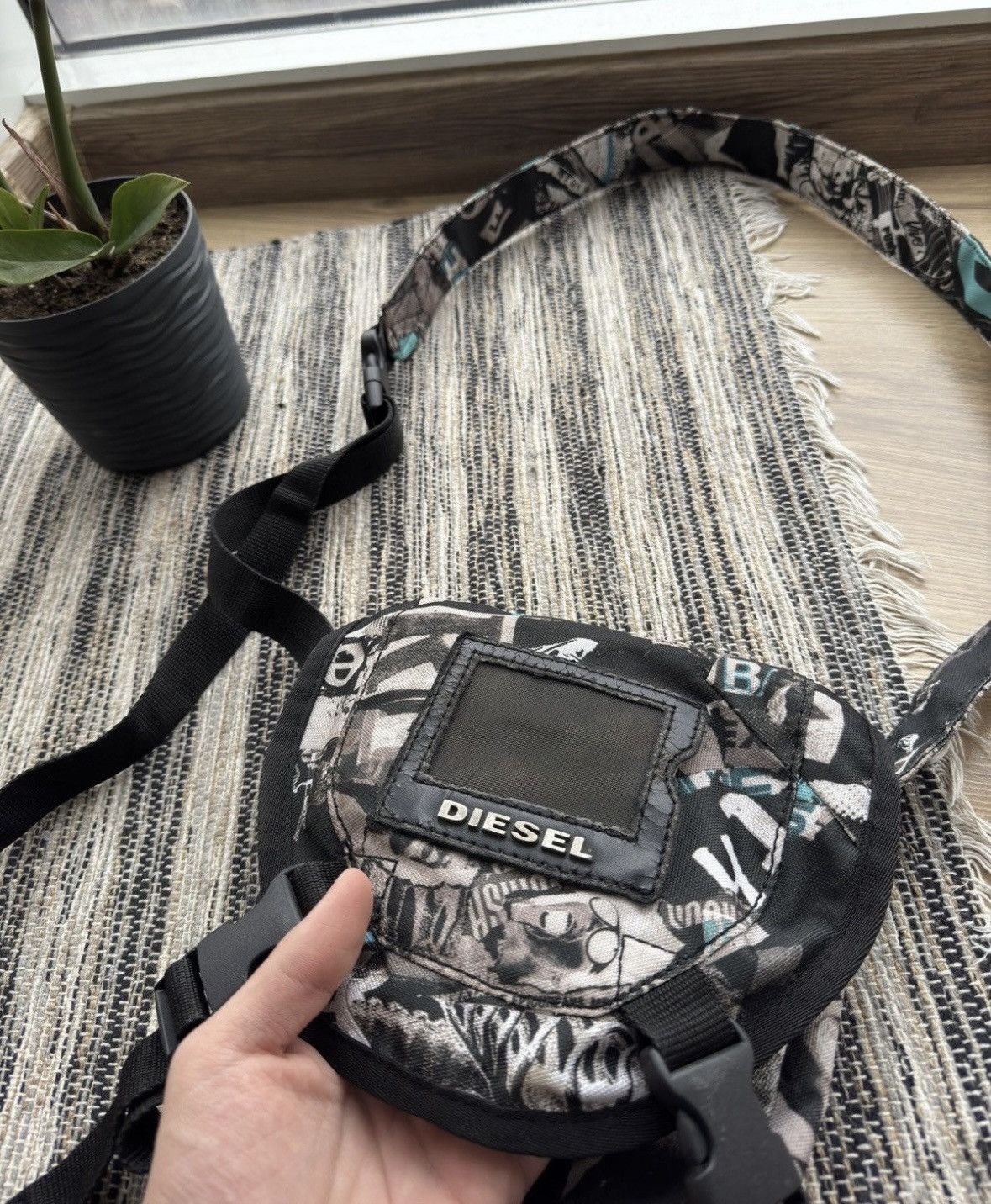 Diesel × Vintage Vintage Diesel Y2K Cross body Camo Military messenger bag Size ONE SIZE - 4 Thumbnail