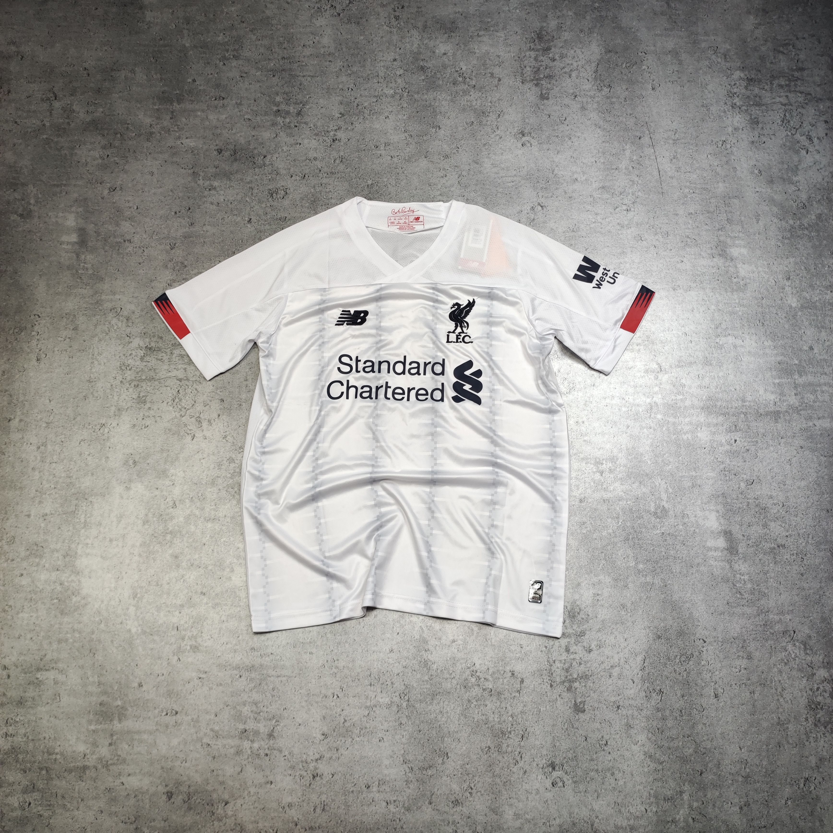 Other RARE Liverpool FC New Balance Football #11 Salah Away Jersey Size US S / EU 44-46 / 1 - 2 Thumbnail