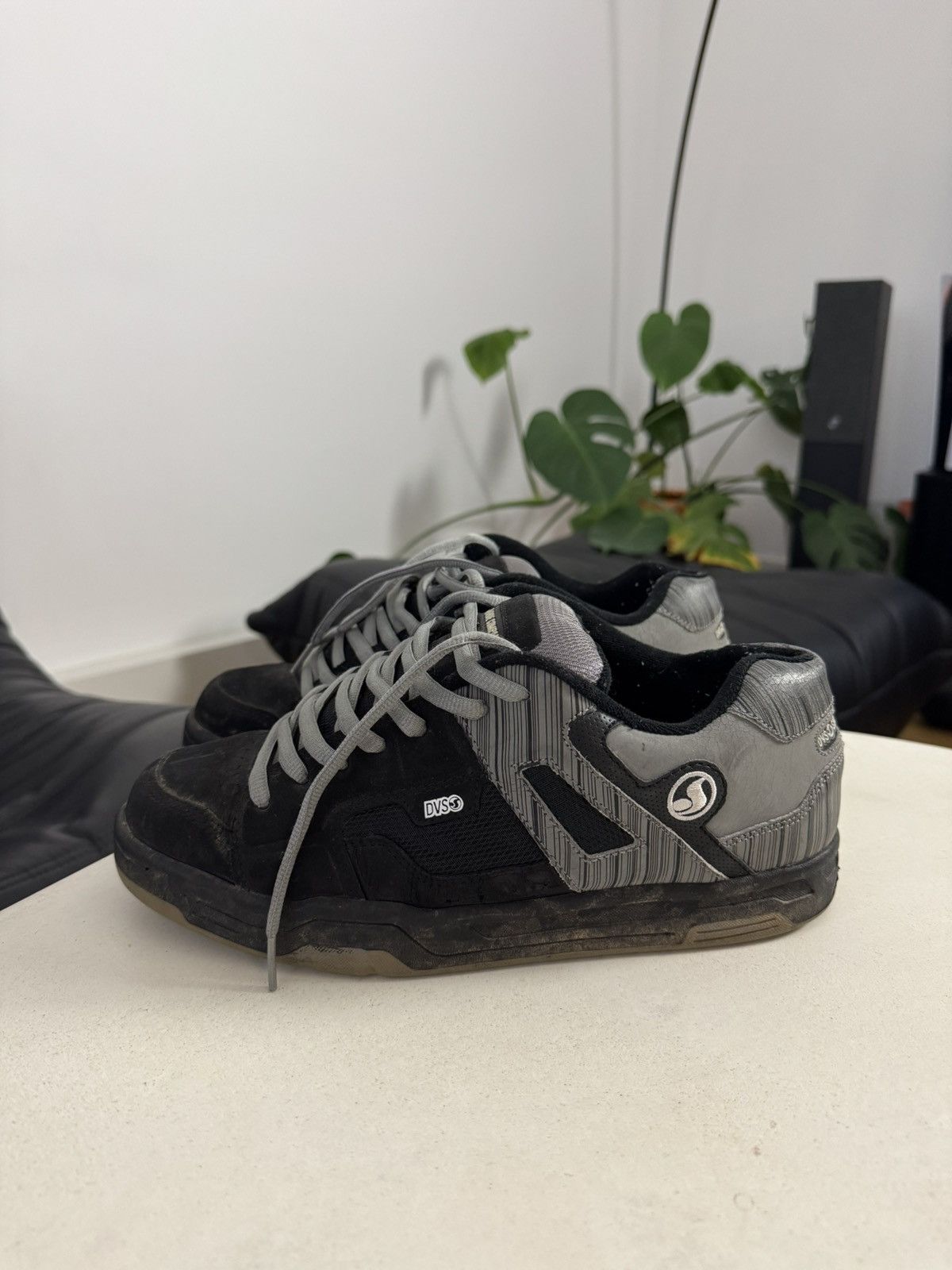 DVS Vintage DVS Chunky Skate Shoes Y2K Rare Japanese Hype Sk8 Size US 11 / EU 44 - 1 Thumbnail