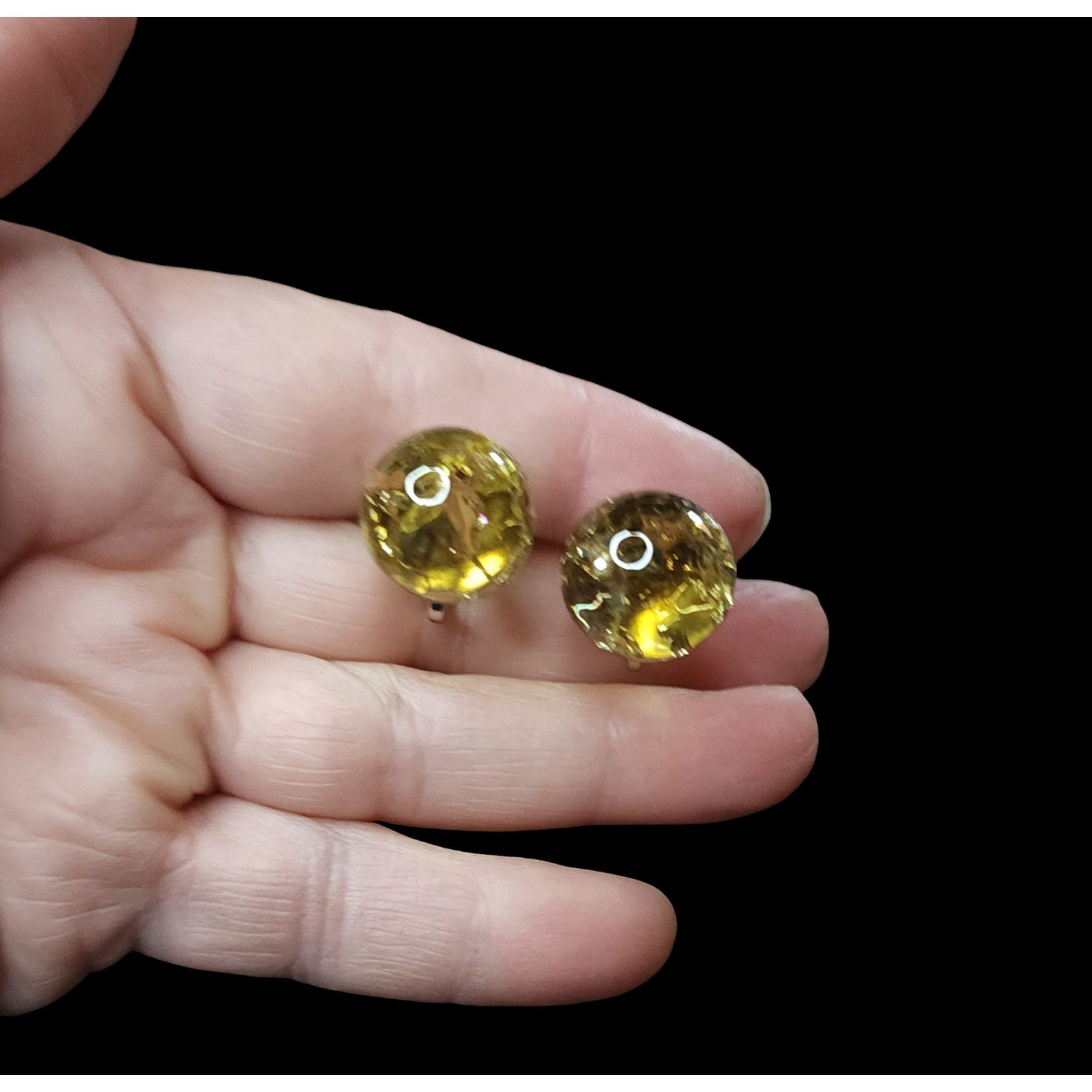 The Unbranded Brand Vintage round yellow glass screw back earrings silver-tone Size ONE SIZE - 2 Thumbnail