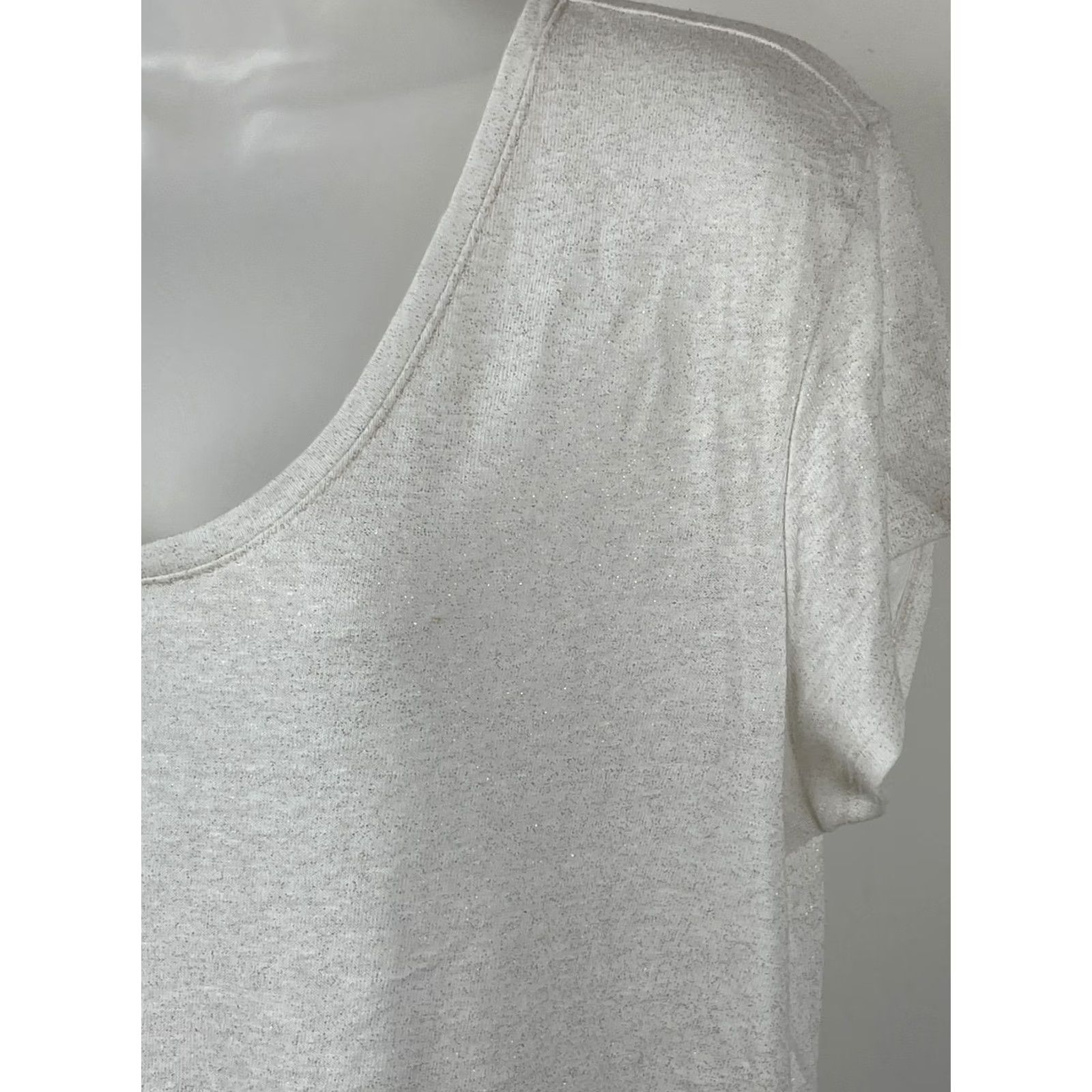 Banana Republic Banana Republic Womens Medium Beige Relaxed Fit Scoop Neck Tee Shirt Size M / US 6-8 / IT 42-44 - 3 Thumbnail