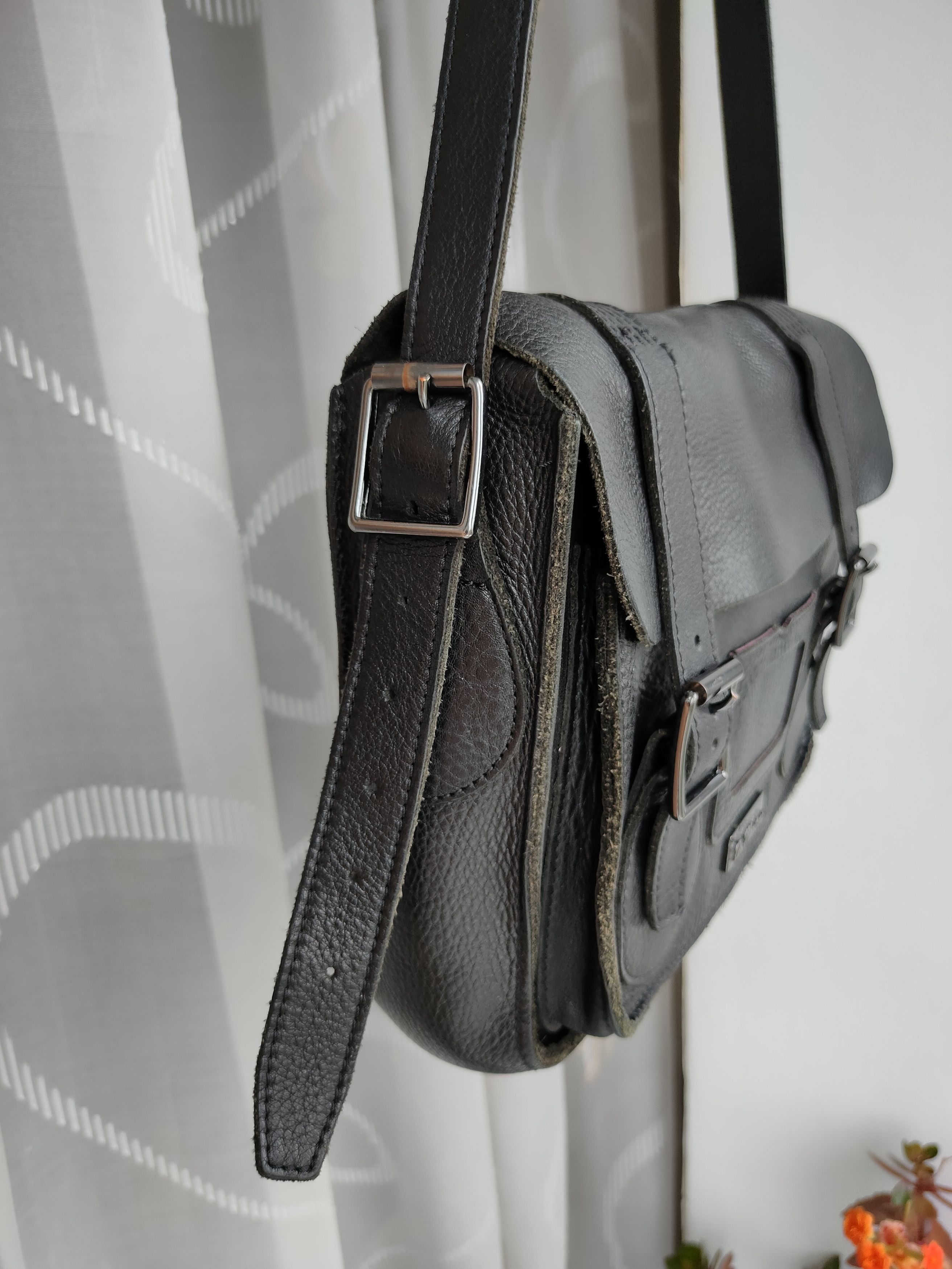 Dr. Martens 🔥Dr. Martens Vintage Leather Shoulder Bag Messenger Size ONE SIZE - 9 Thumbnail