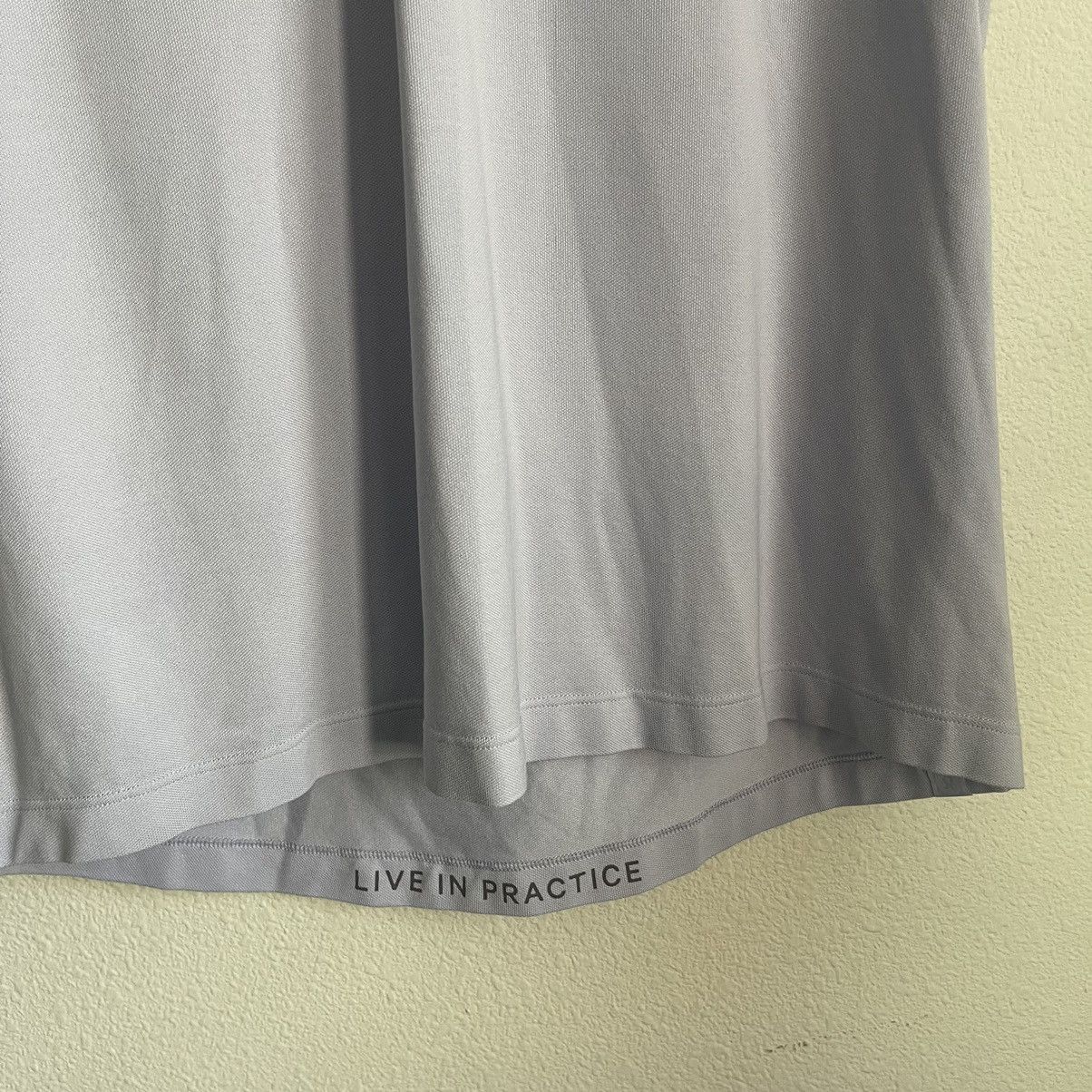 Lululemon Lululemon Short Sleeve Light Purple Casual Golf Polo Size US L / EU 52-54 / 3 - 3 Thumbnail
