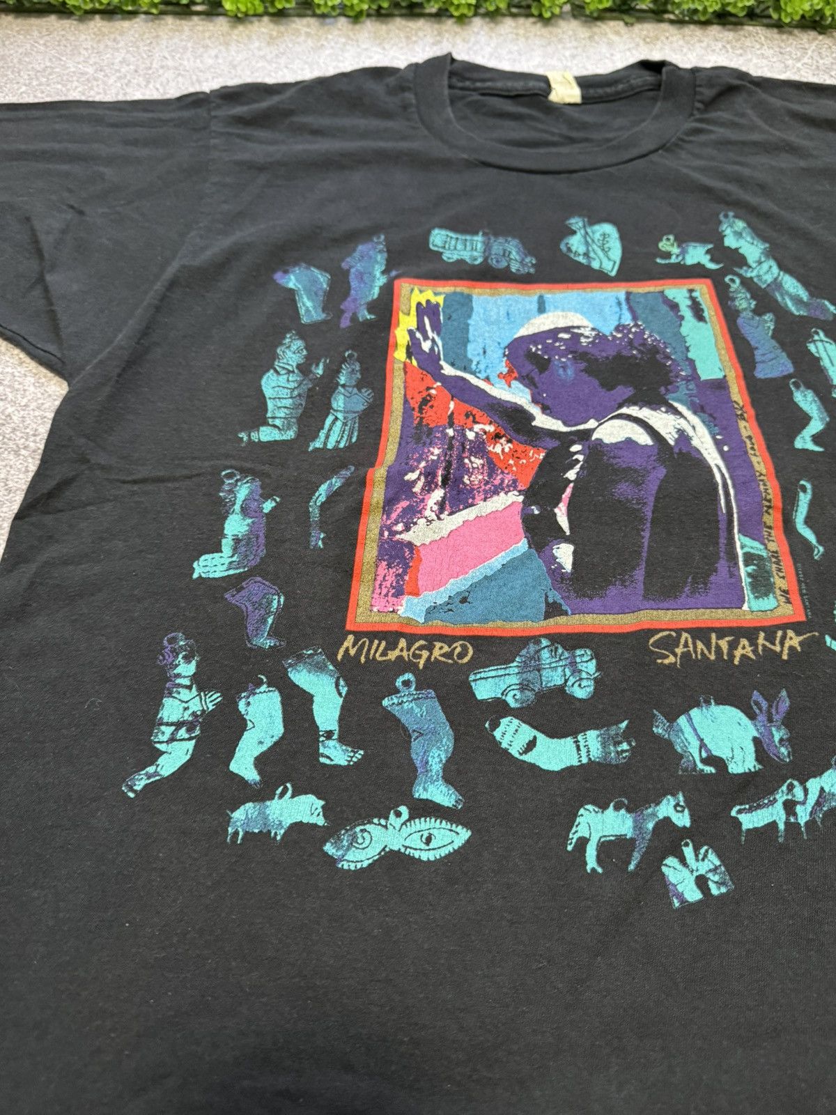 Vintage Vintage Carlos Santana Milagro Tour Euro 1992 T-Shirt Size US XL / EU 56 / 4 - 11 Thumbnail
