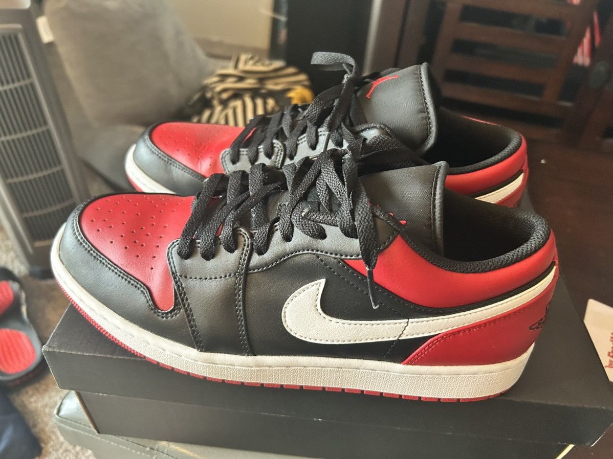 Jordan Brand × Nike Air Jordan 1 Low Size US 11 / EU 44 - 2 Thumbnail