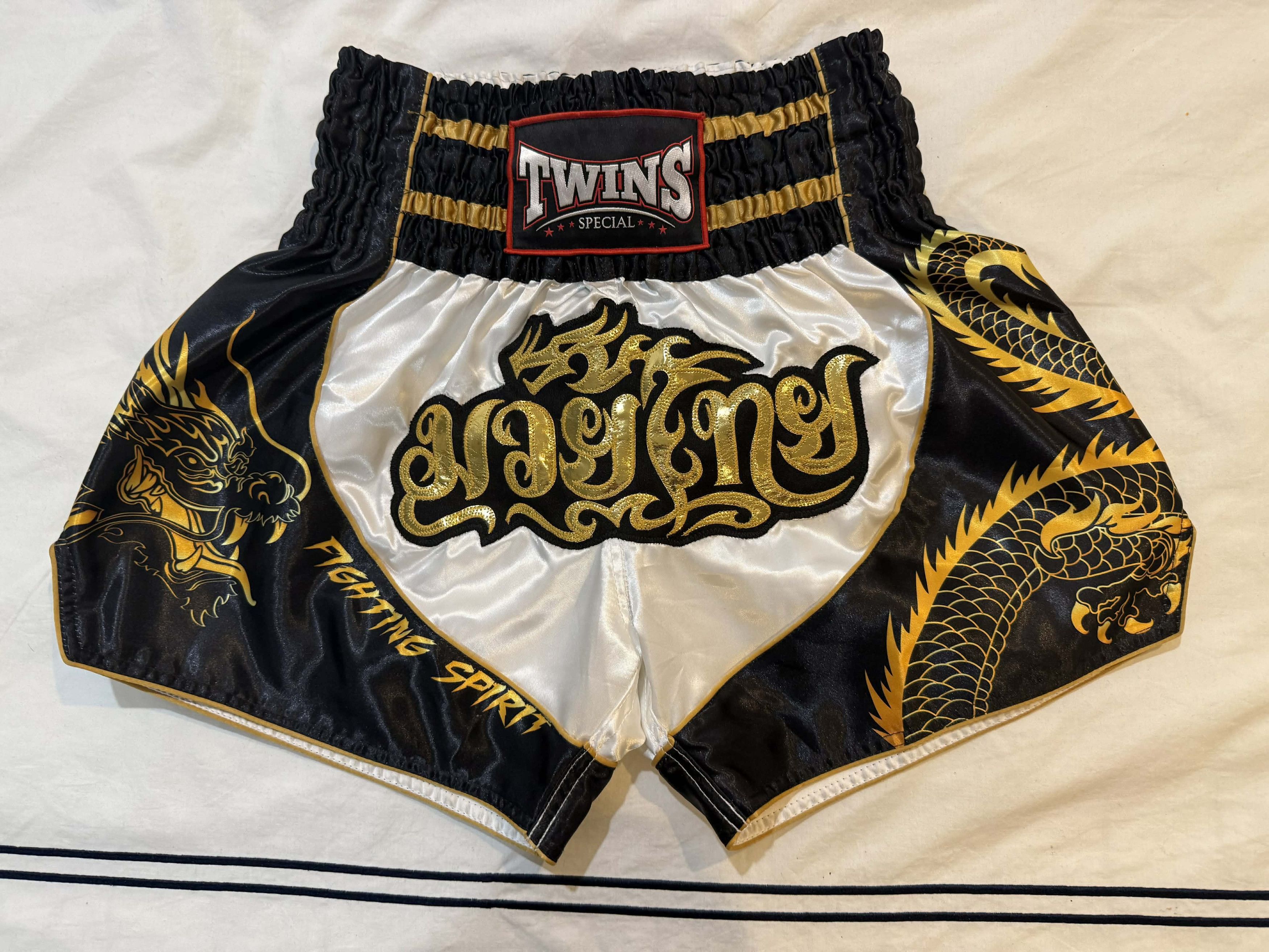 Twins Twins Special Authentic Muay Thai Shorts S Made in Thailand Size US 30 / EU 46 - 1 Thumbnail
