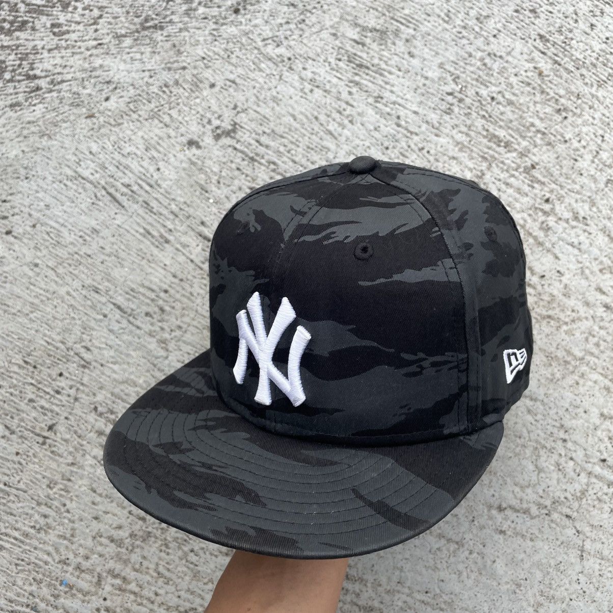 New Era Black in black camo NY fitted cap Size ONE SIZE - 2 Thumbnail