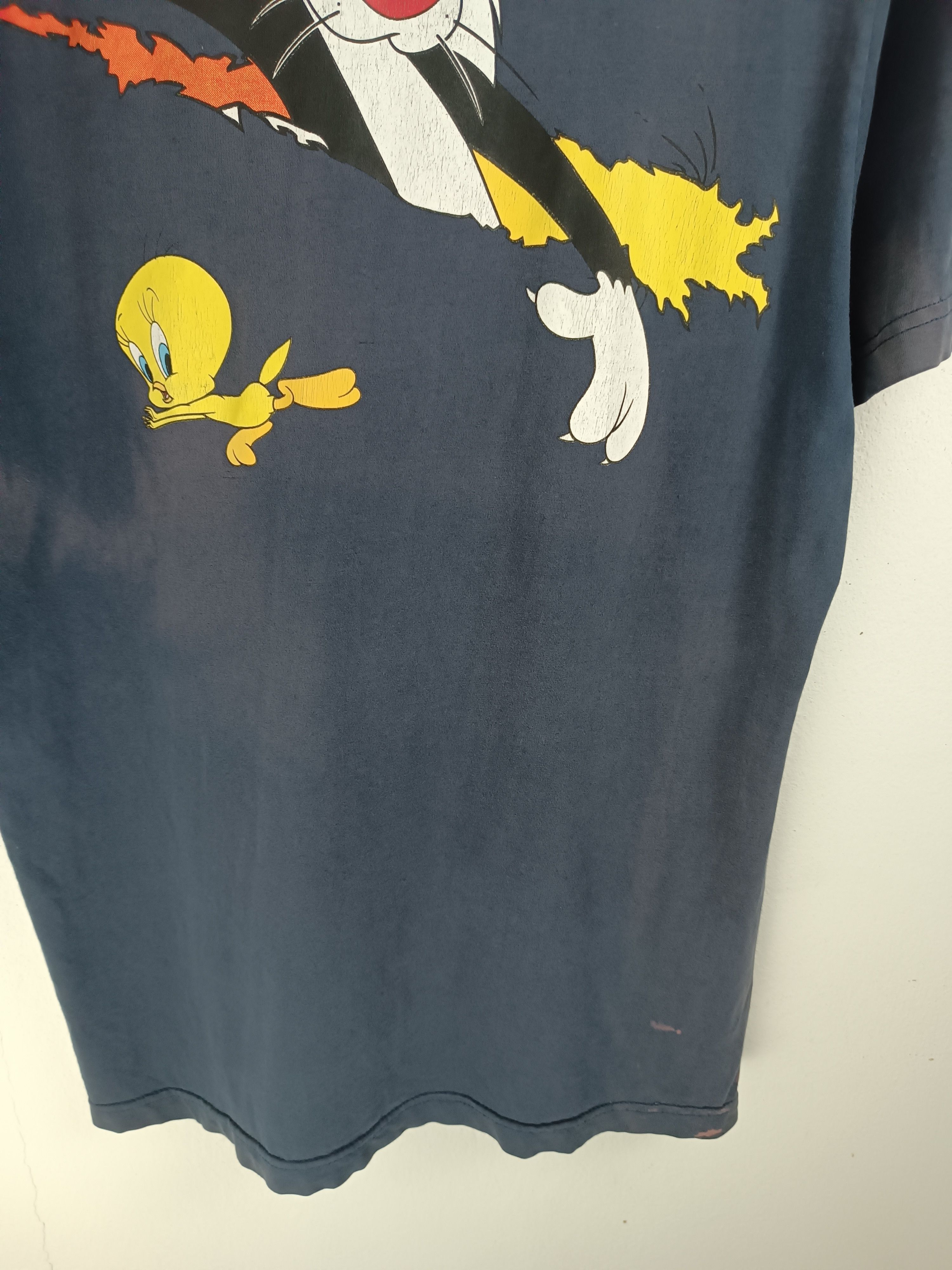 Vintage THRASHED FADED VINTAGE 2000s TWEETY & SYLVESTER LOONEY Y2K Size US M / EU 48-50 / 2 - 13 Thumbnail
