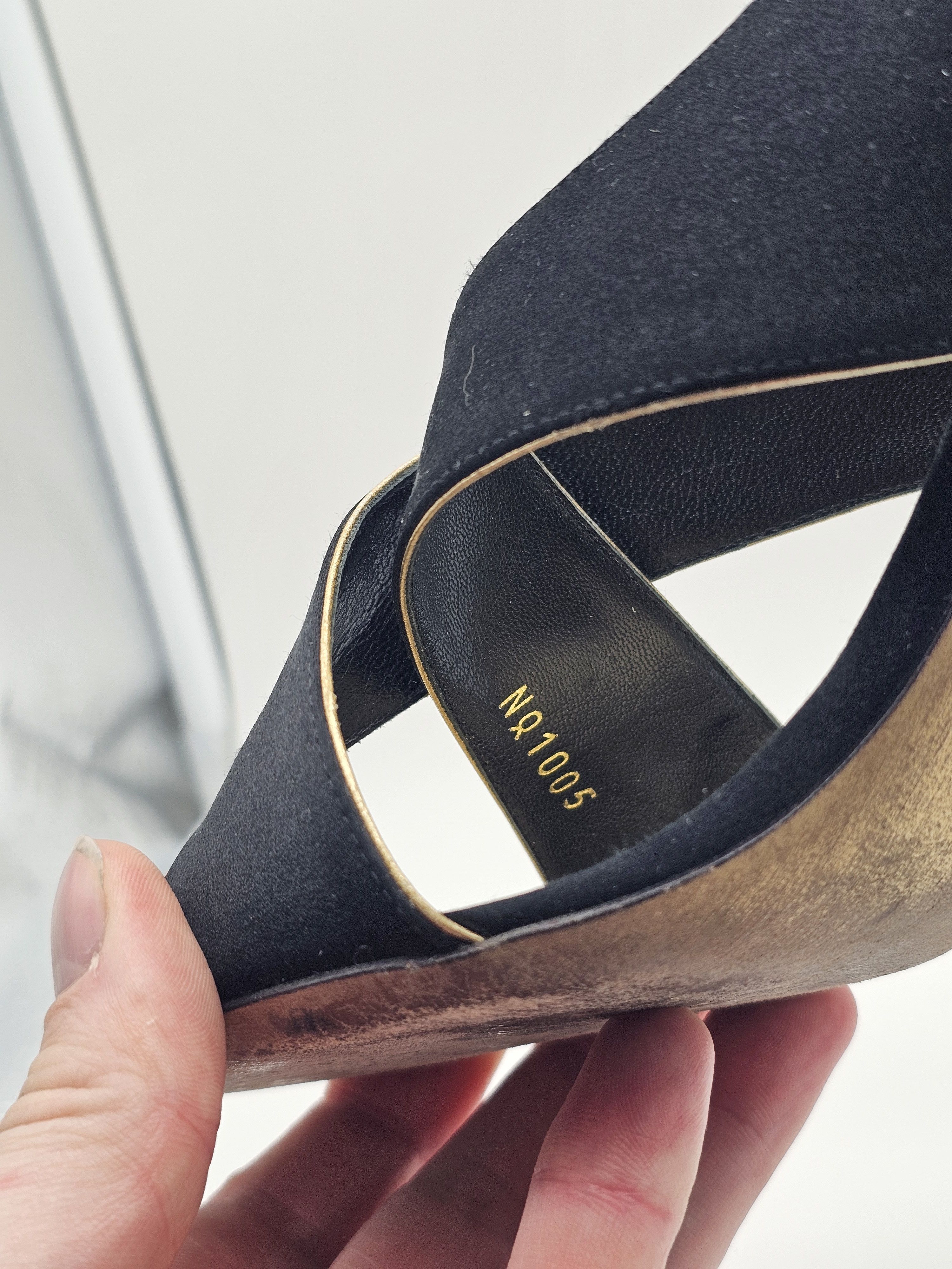 Louis Vuitton Louis Vuitton Heels Size US 8.5 / IT 38.5 - 6 Thumbnail