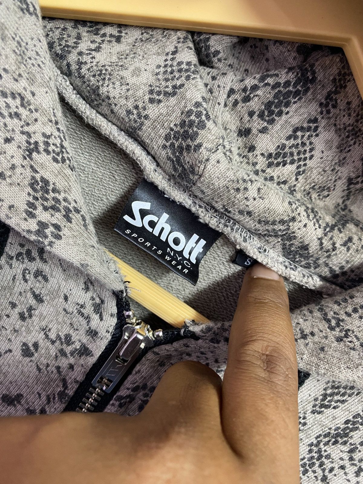Schott Schott N.Y.C. branded zip-up hooded sweatshirt Size US L / EU 52-54 / 3 - 3 Thumbnail