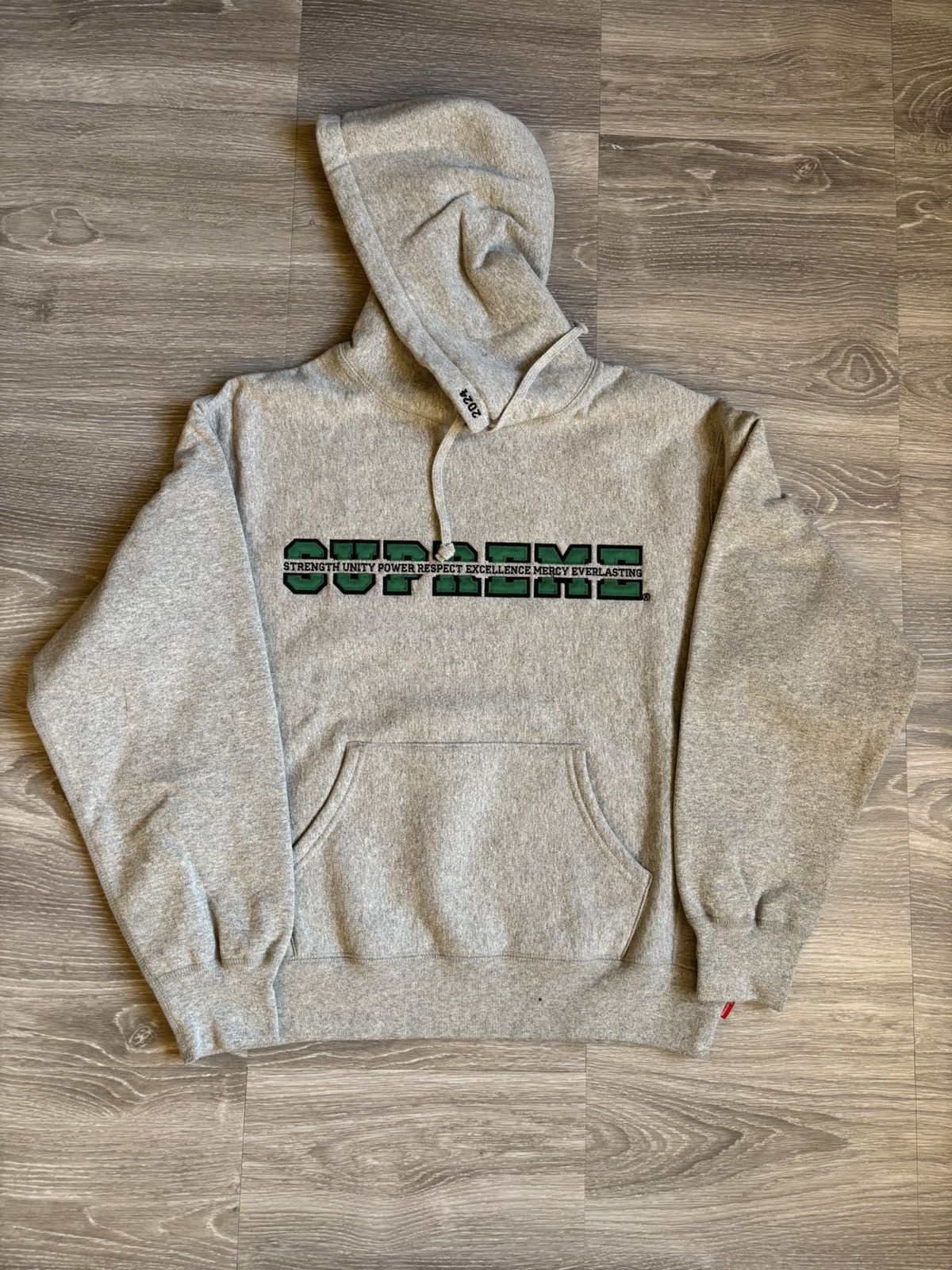 Supreme Supreme Collegiate Acronym Hoodie Heather Grey Size US S / EU 44-46 / 1 - 1 Thumbnail